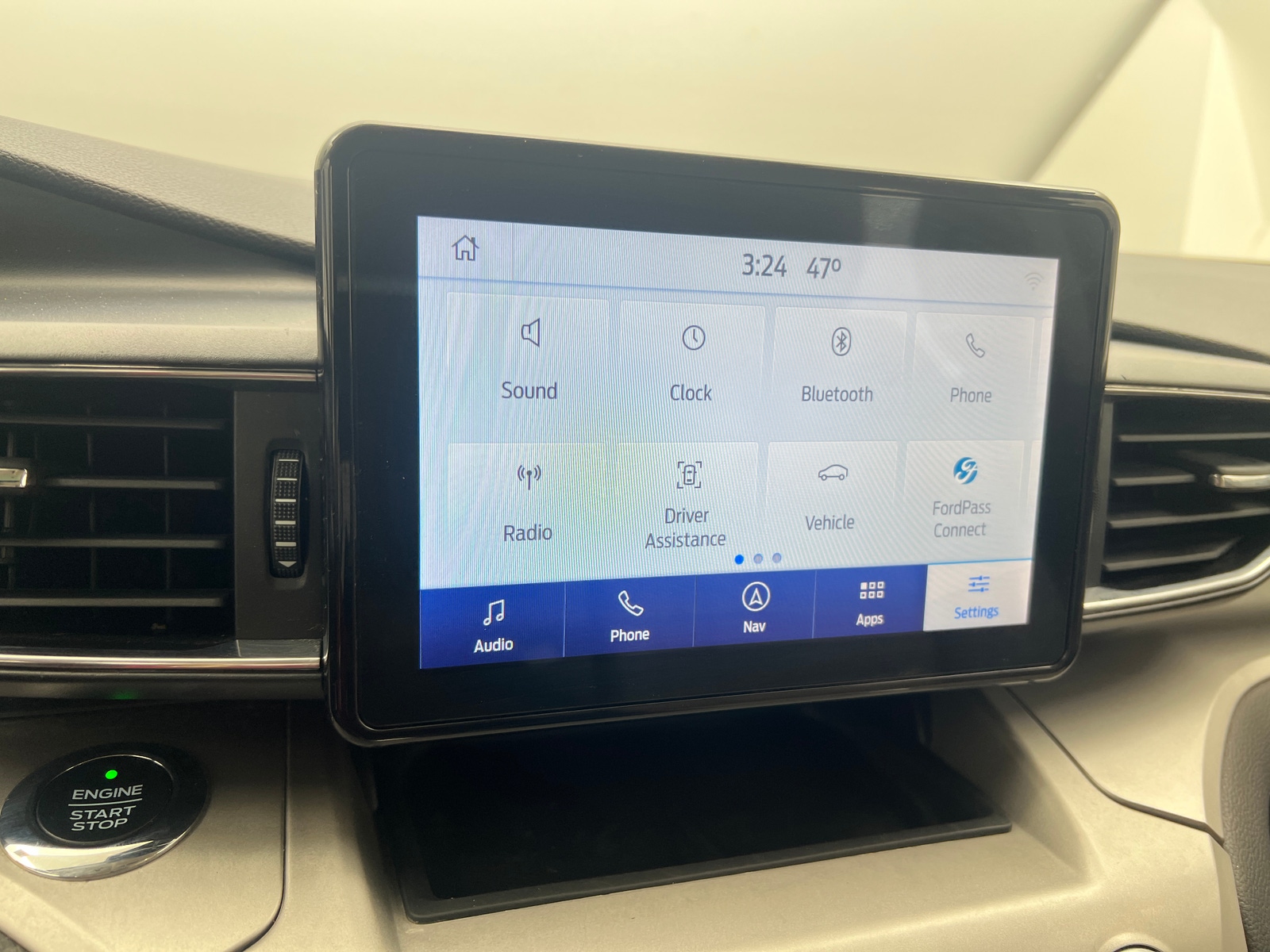 Thumbnail: 2020 Ford Explorer - 4