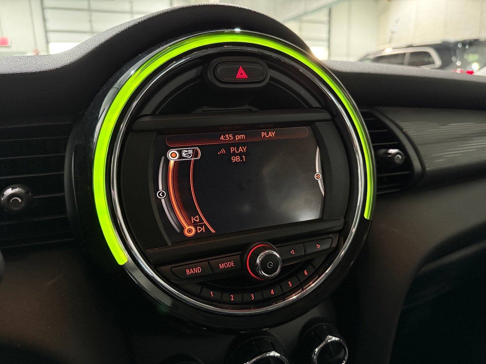 Thumbnail: 2018 MINI Cooper Hardtop - 3