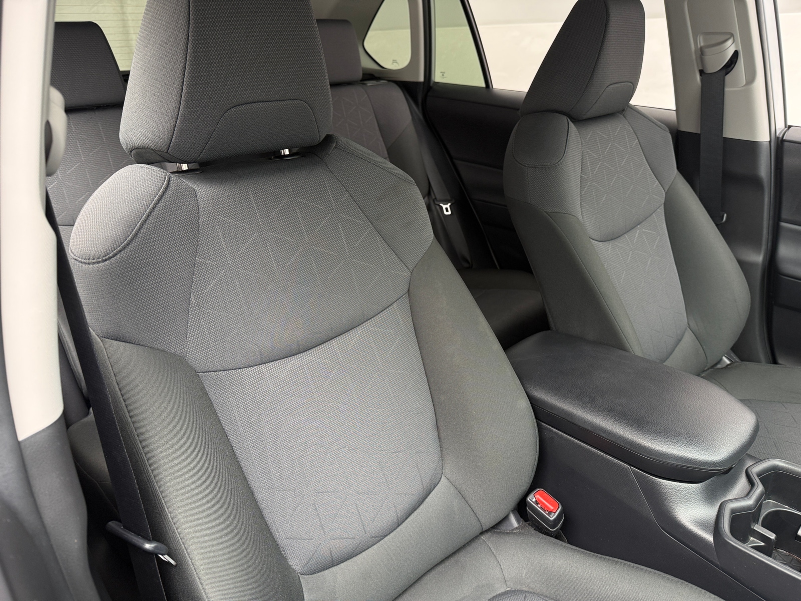 Thumbnail: 2025 Toyota RAV4 - 2