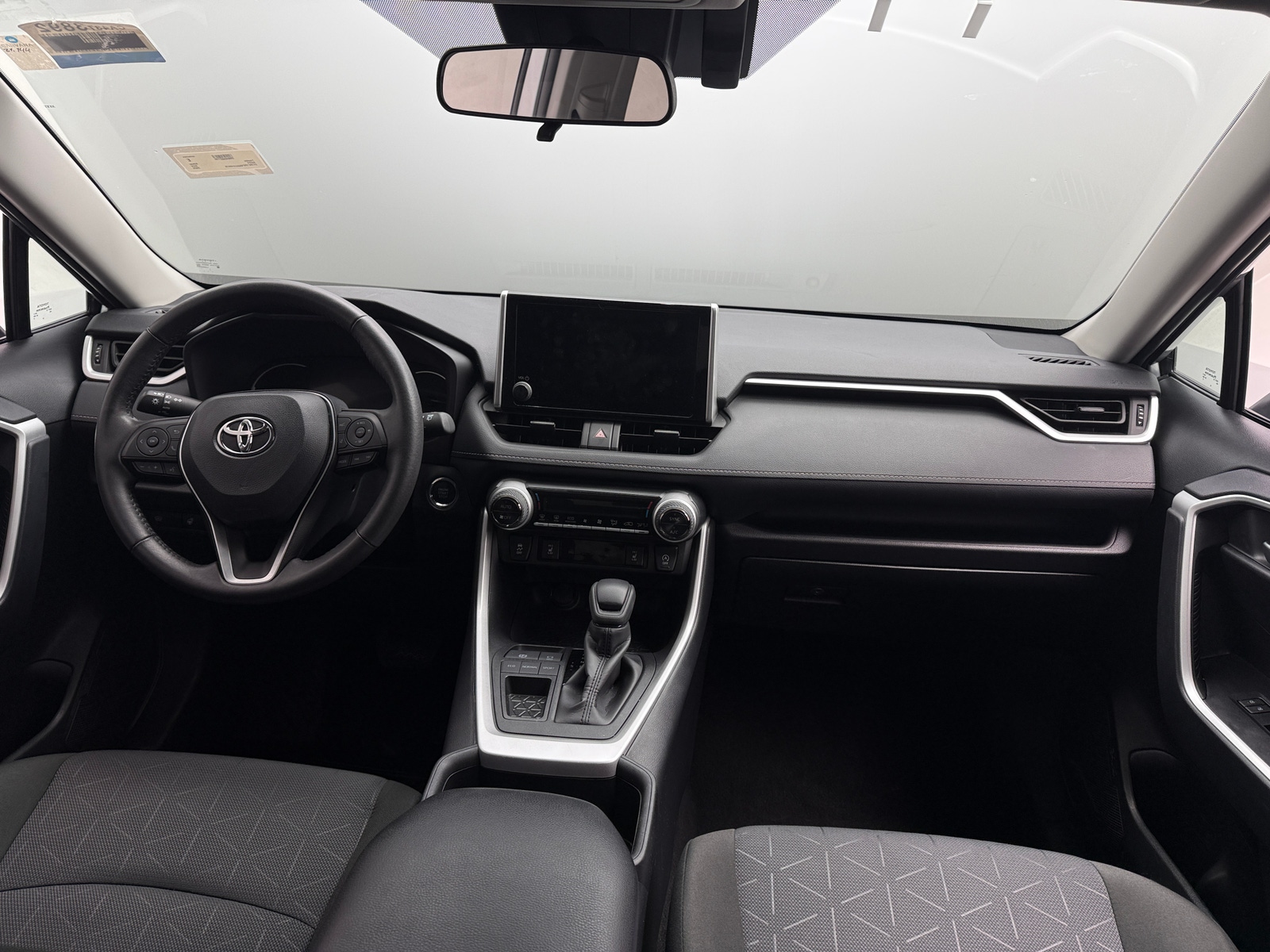 Thumbnail: 2025 Toyota RAV4 - 3