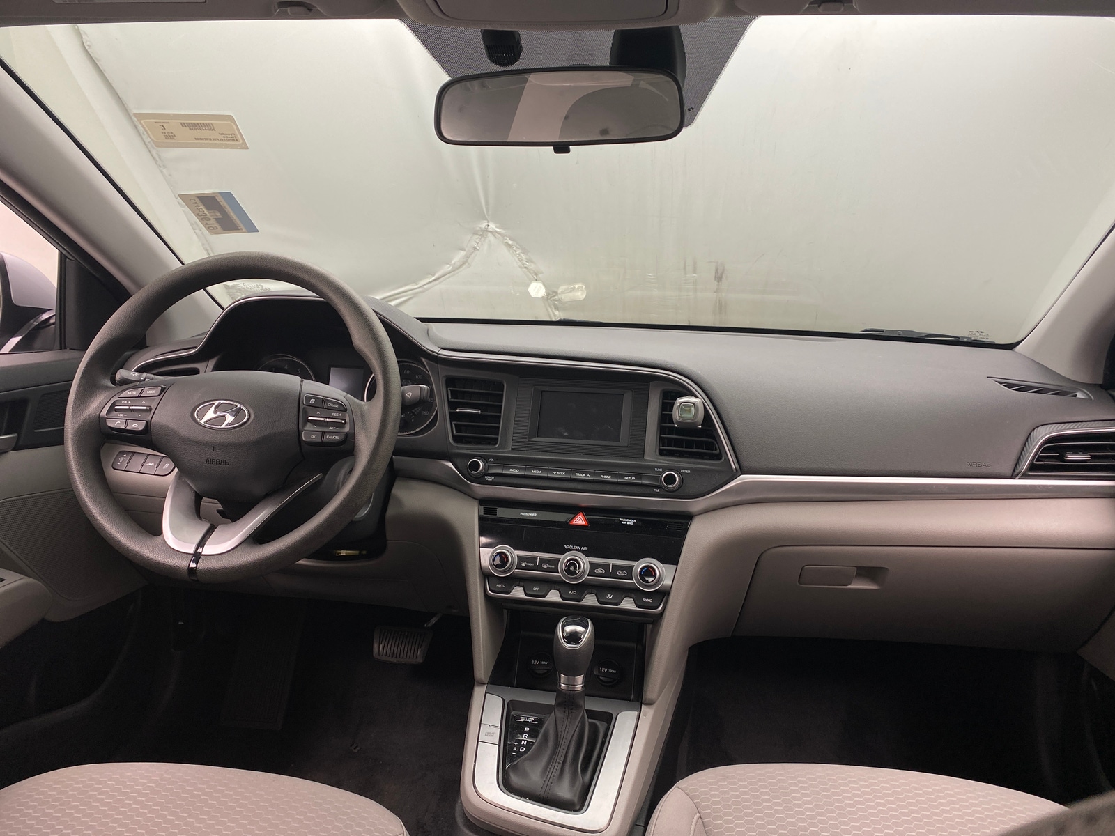 Thumbnail: 2020 Hyundai Elantra - 3