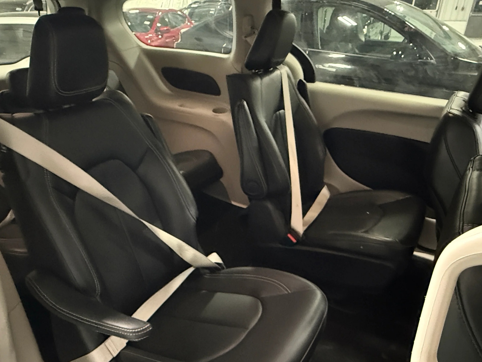 Thumbnail: 2024 Chrysler Pacifica - 5