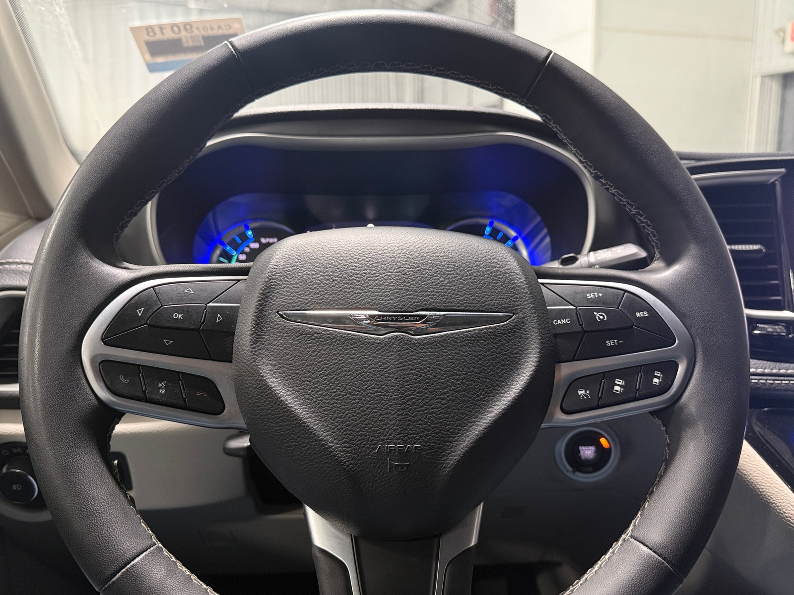 Thumbnail: 2024 Chrysler Pacifica - 4