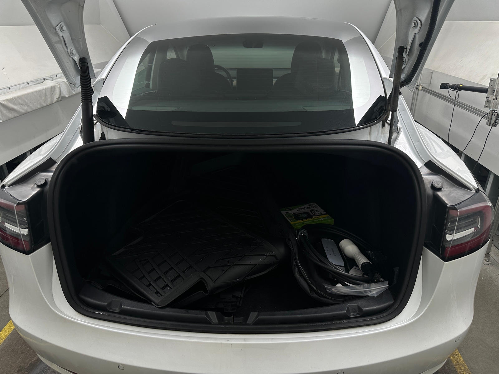 Thumbnail: 2022 Tesla Model 3 - 6