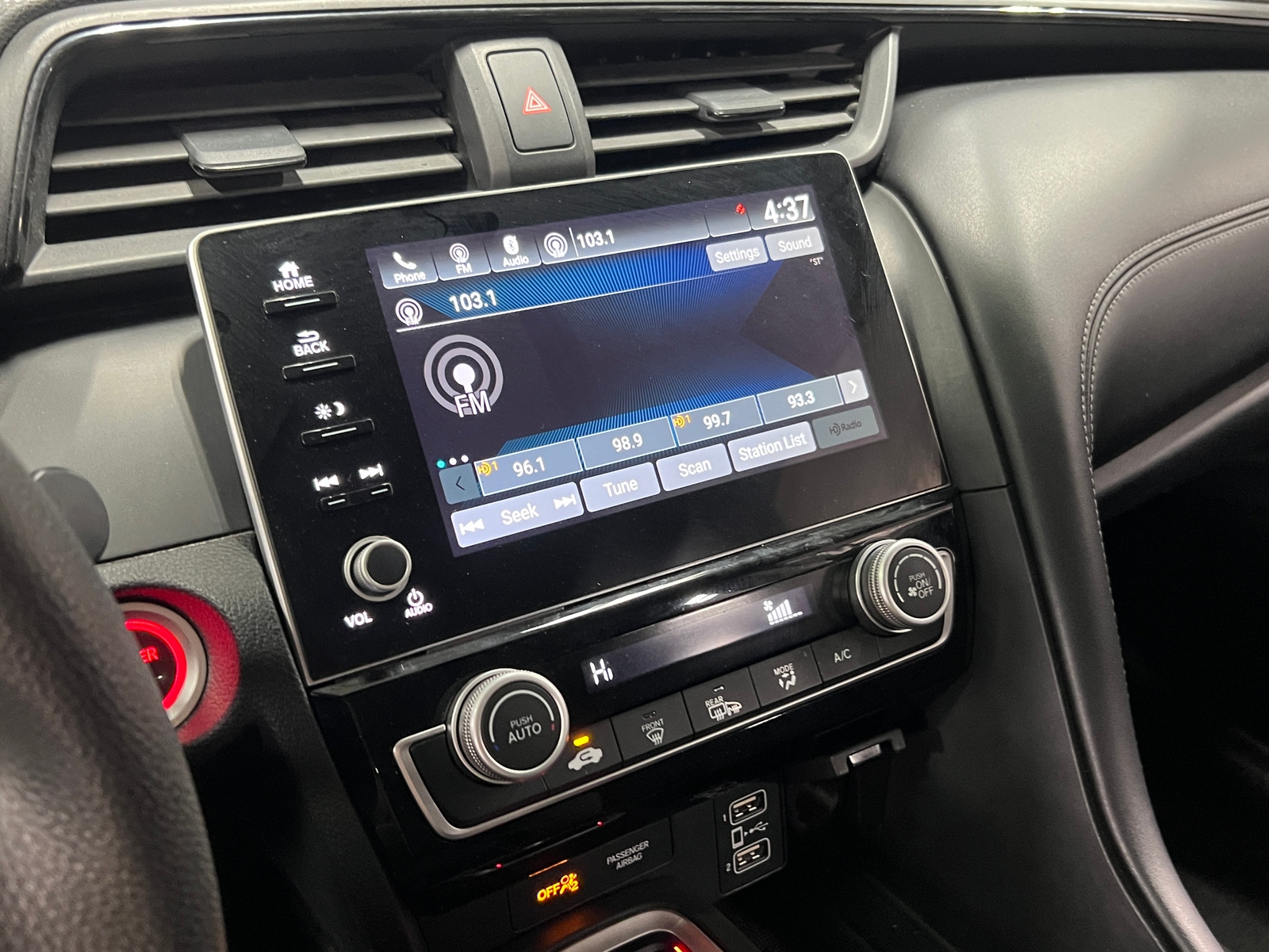 Thumbnail: 2019 Honda Insight - 4