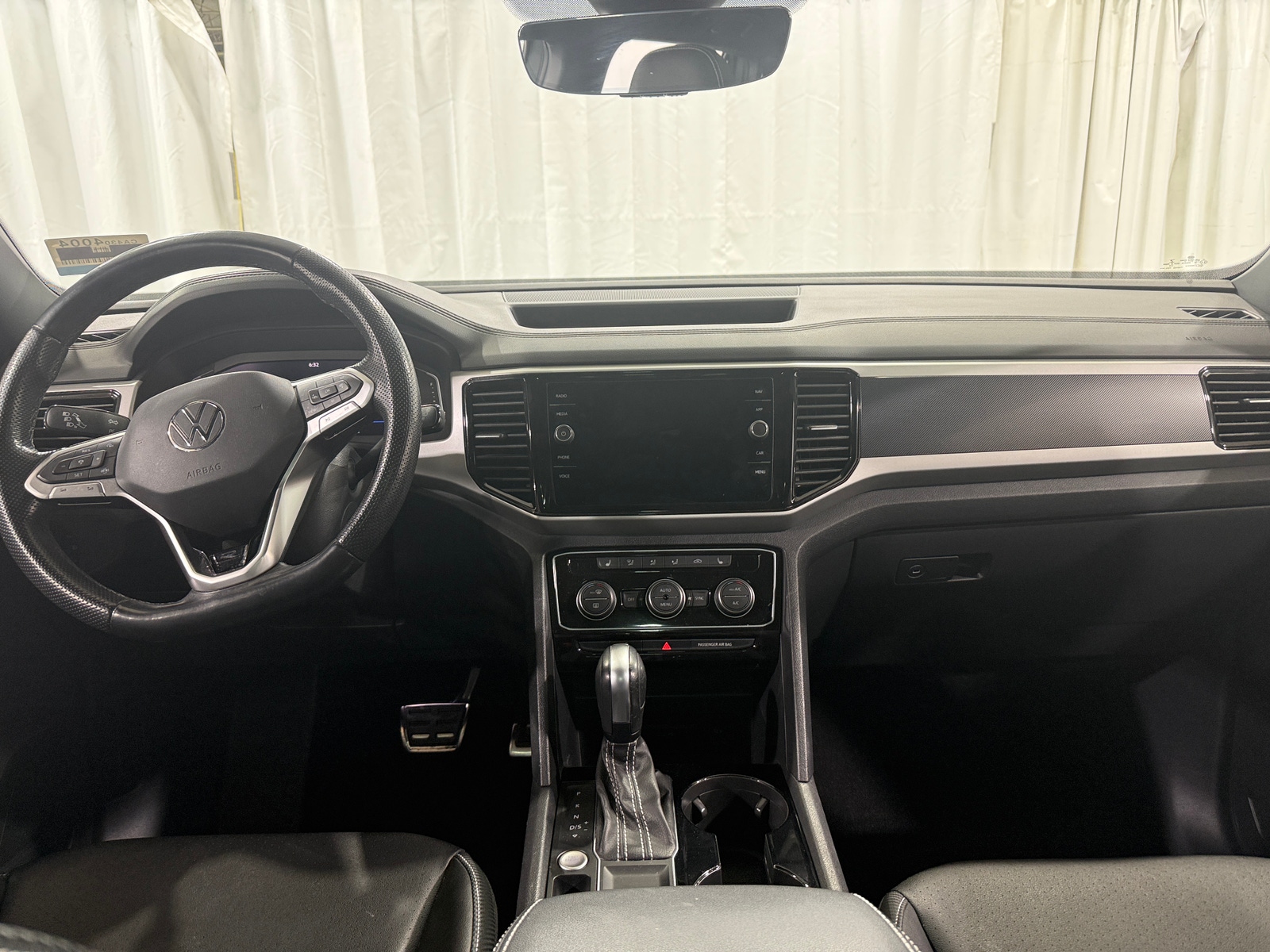 Thumbnail: 2021 Volkswagen Atlas - 2