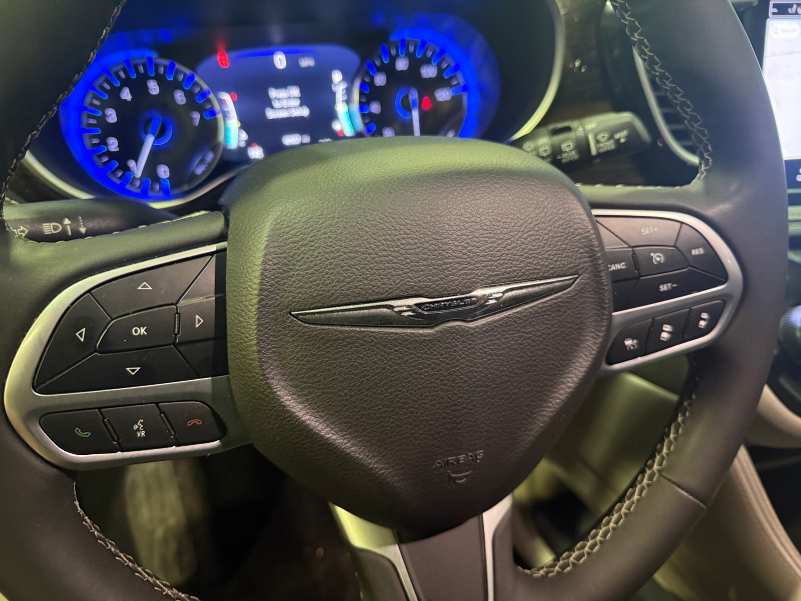 Thumbnail: 2024 Chrysler Pacifica - 5