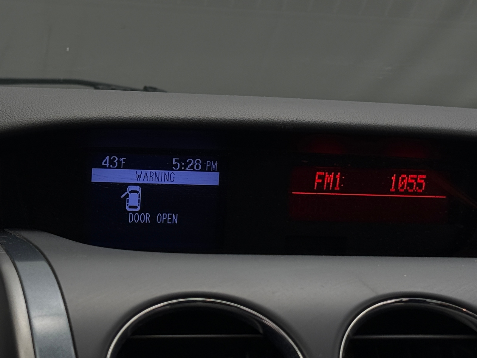 Thumbnail: 2011 Mazda CX-7 - 4