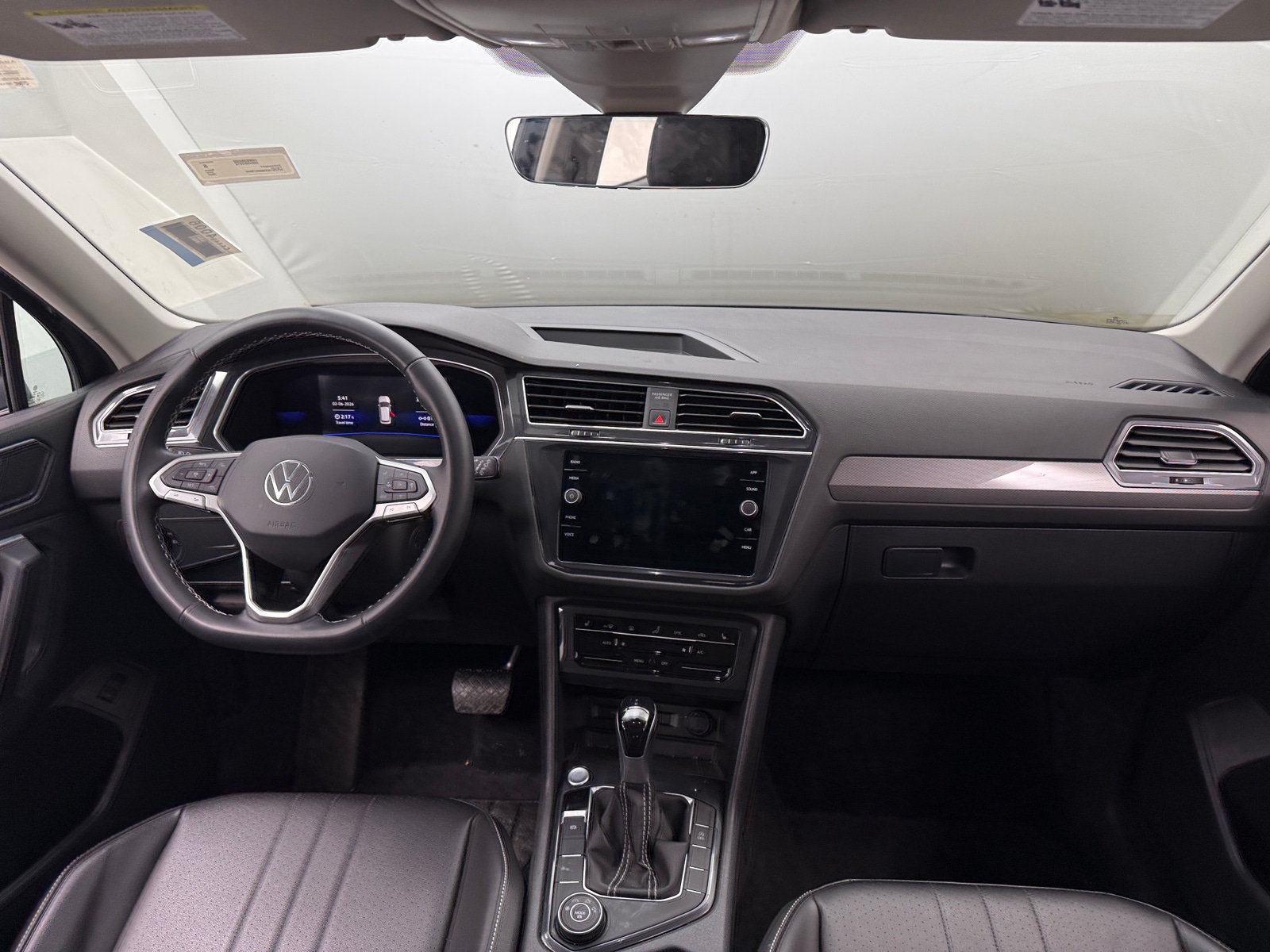 Thumbnail: 2022 Volkswagen Tiguan - 2