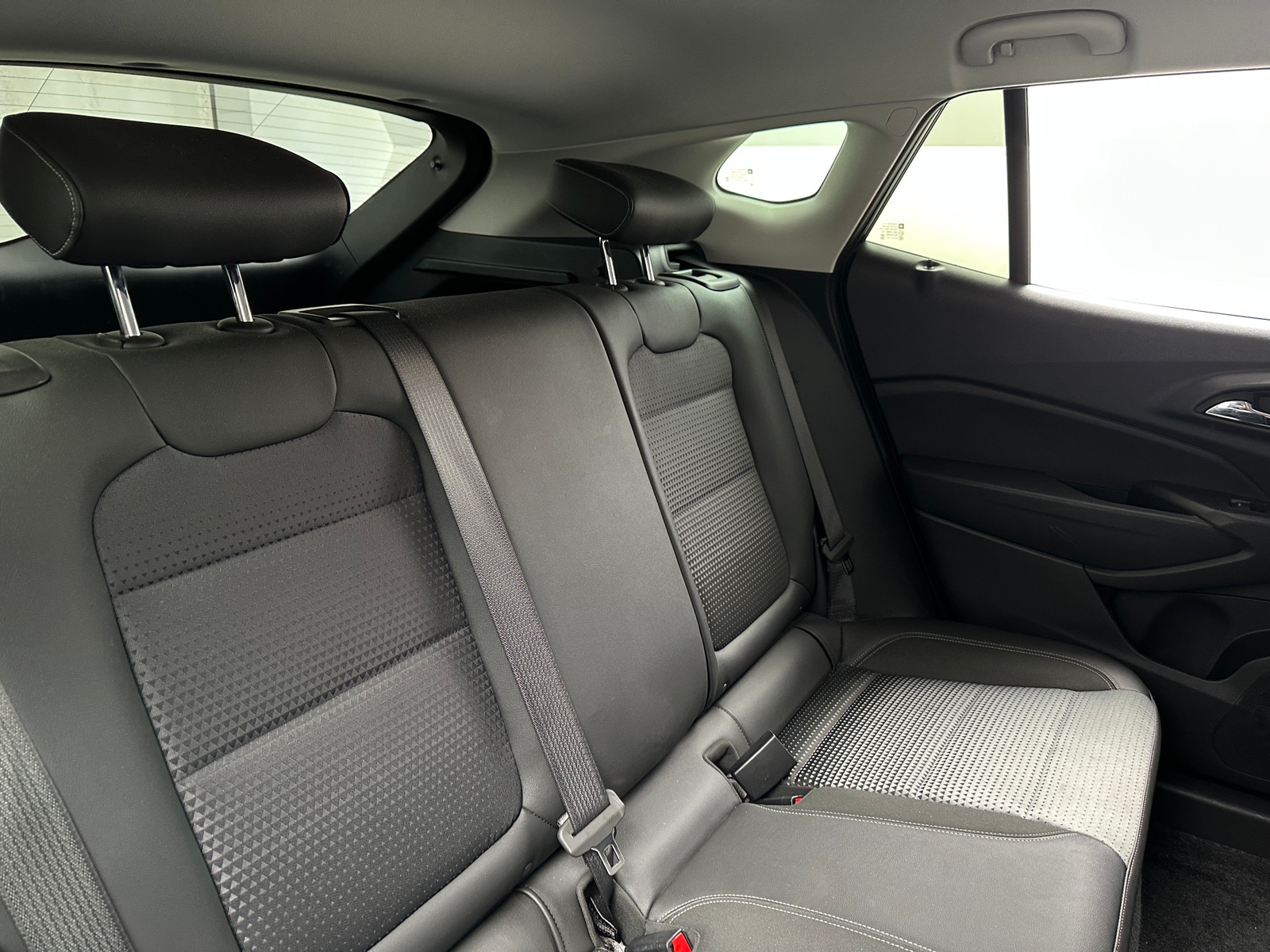 Thumbnail: 2025 Chevrolet Trax - 6