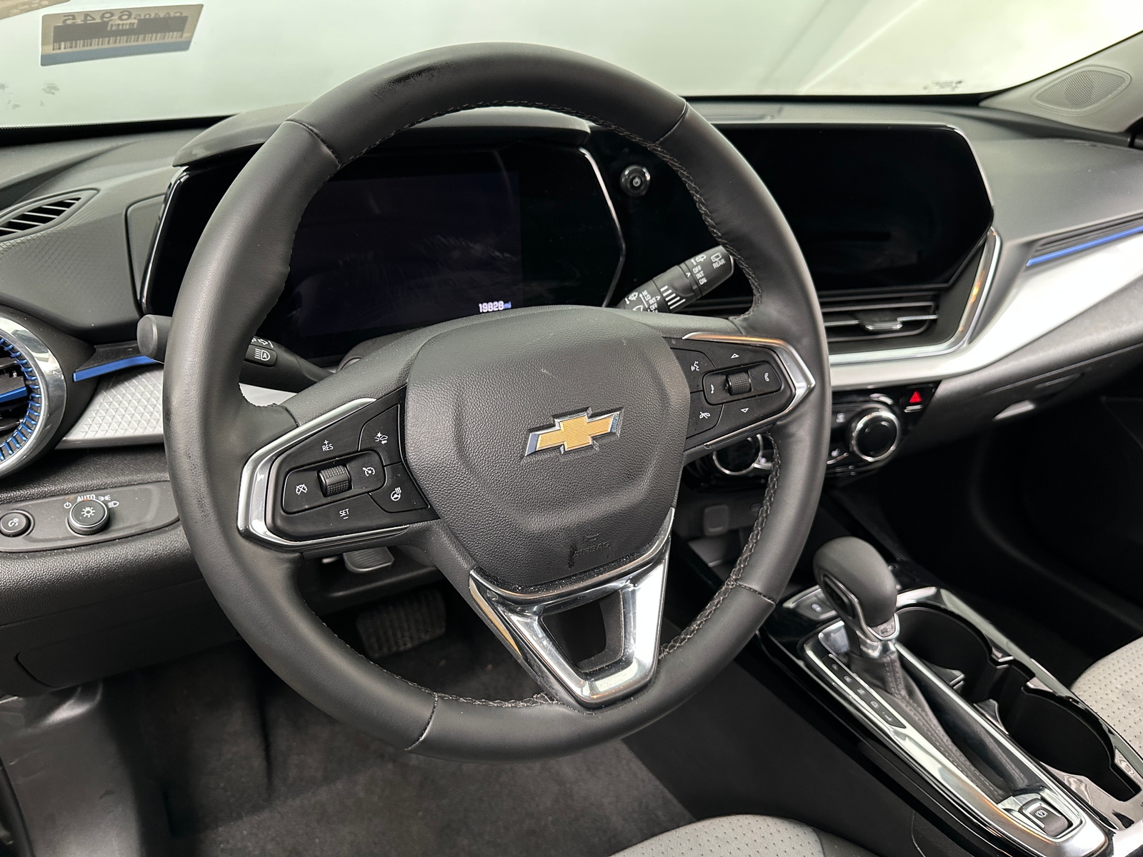 Thumbnail: 2025 Chevrolet Trax - 5