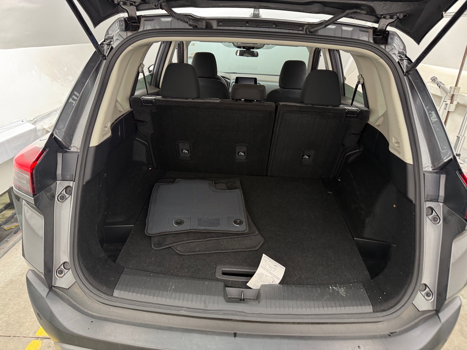 Thumbnail: 2023 Nissan Rogue - 7