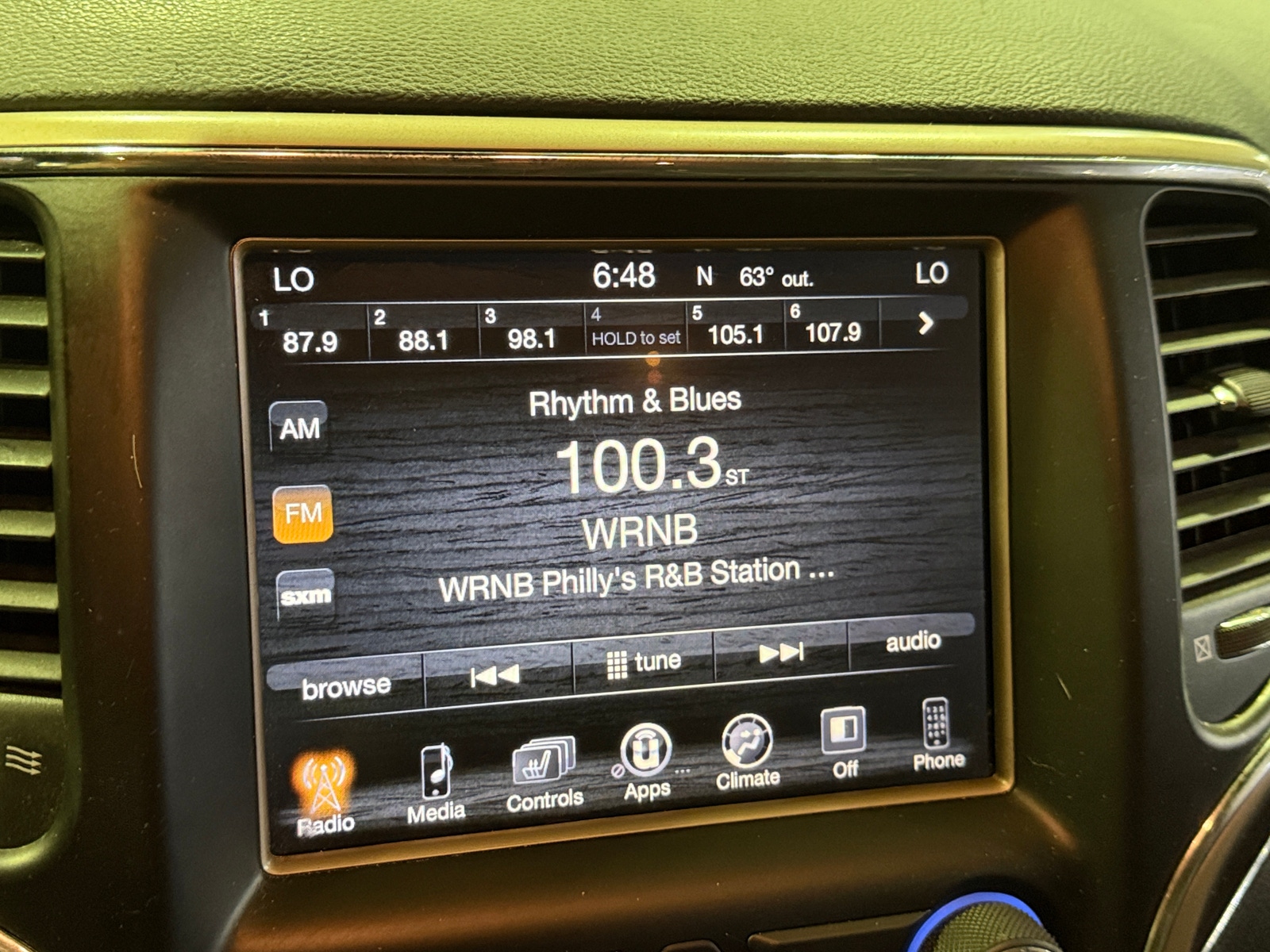 Thumbnail: 2016 Jeep Grand Cherokee - 3