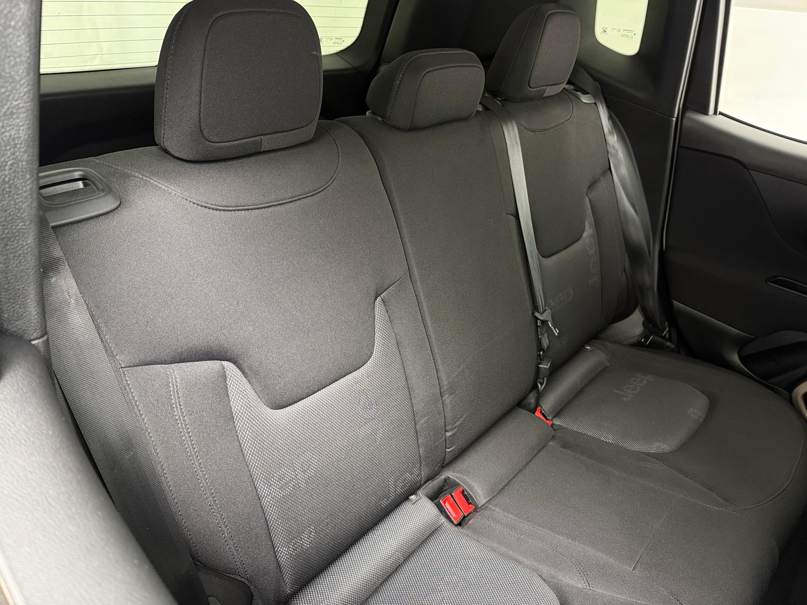 Thumbnail: 2016 Jeep Renegade - 6