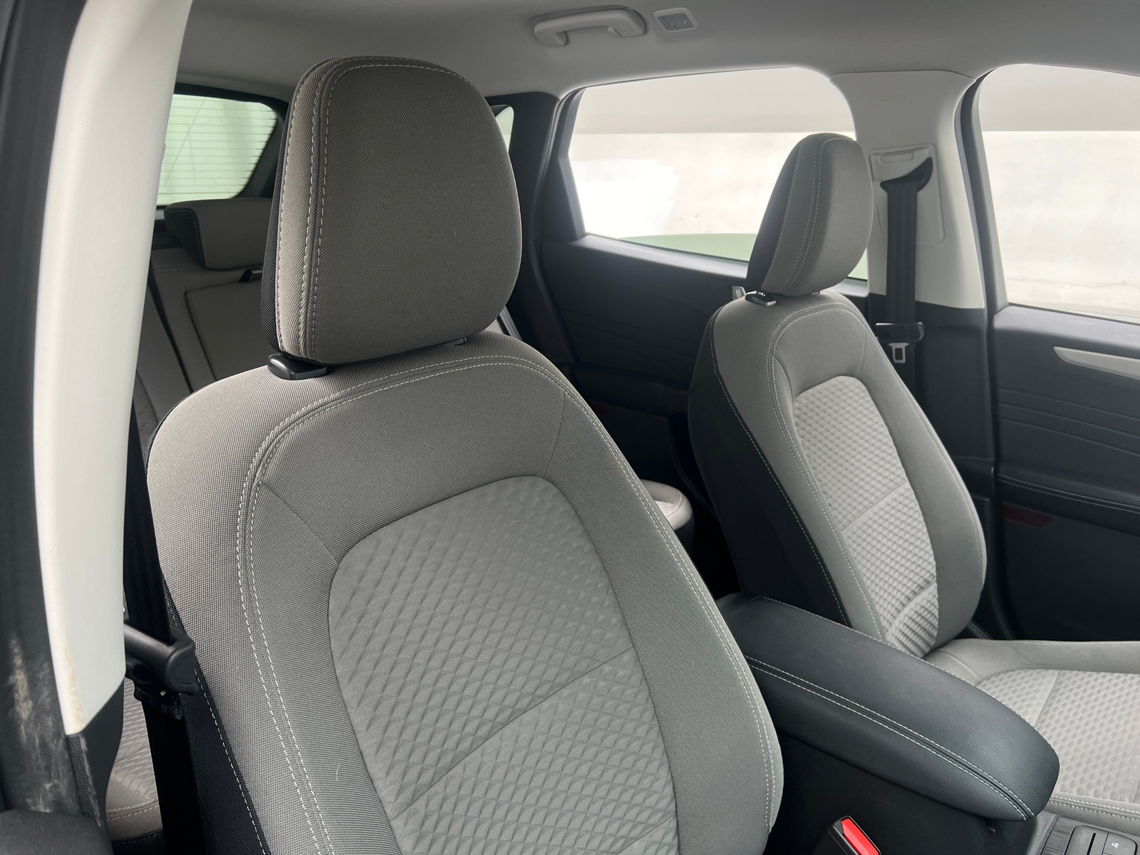 Thumbnail: 2021 Ford Escape - 2