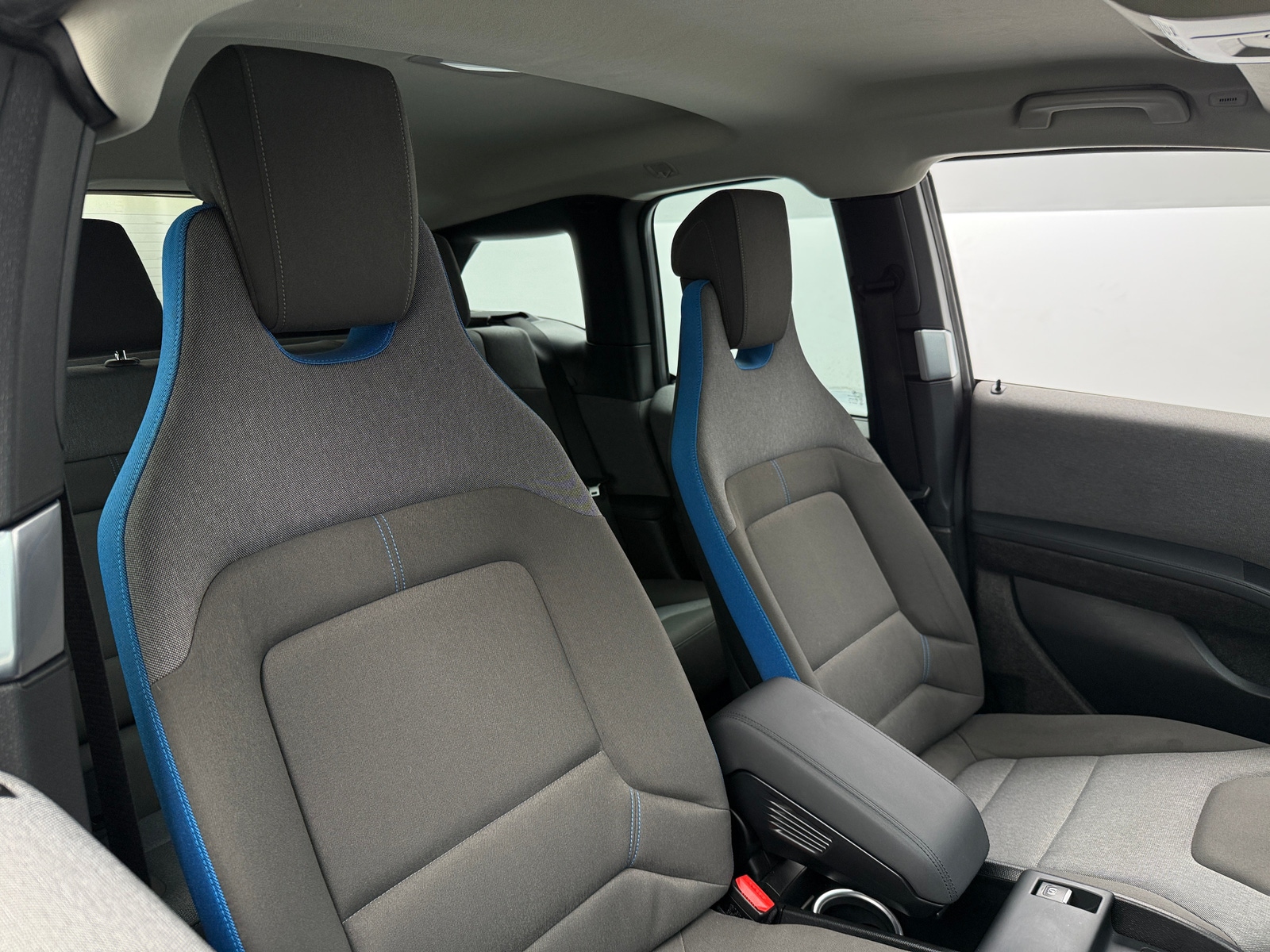 Thumbnail: 2019 BMW i3 - 2