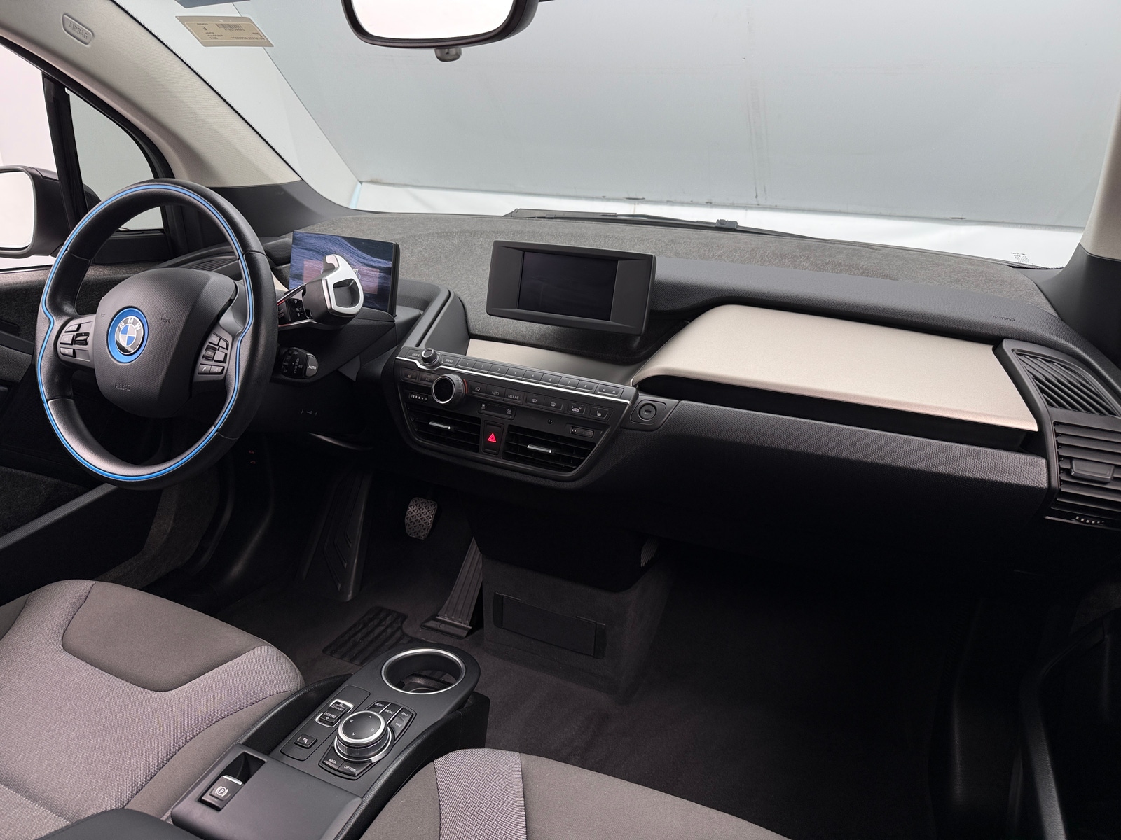 Thumbnail: 2019 BMW i3 - 3