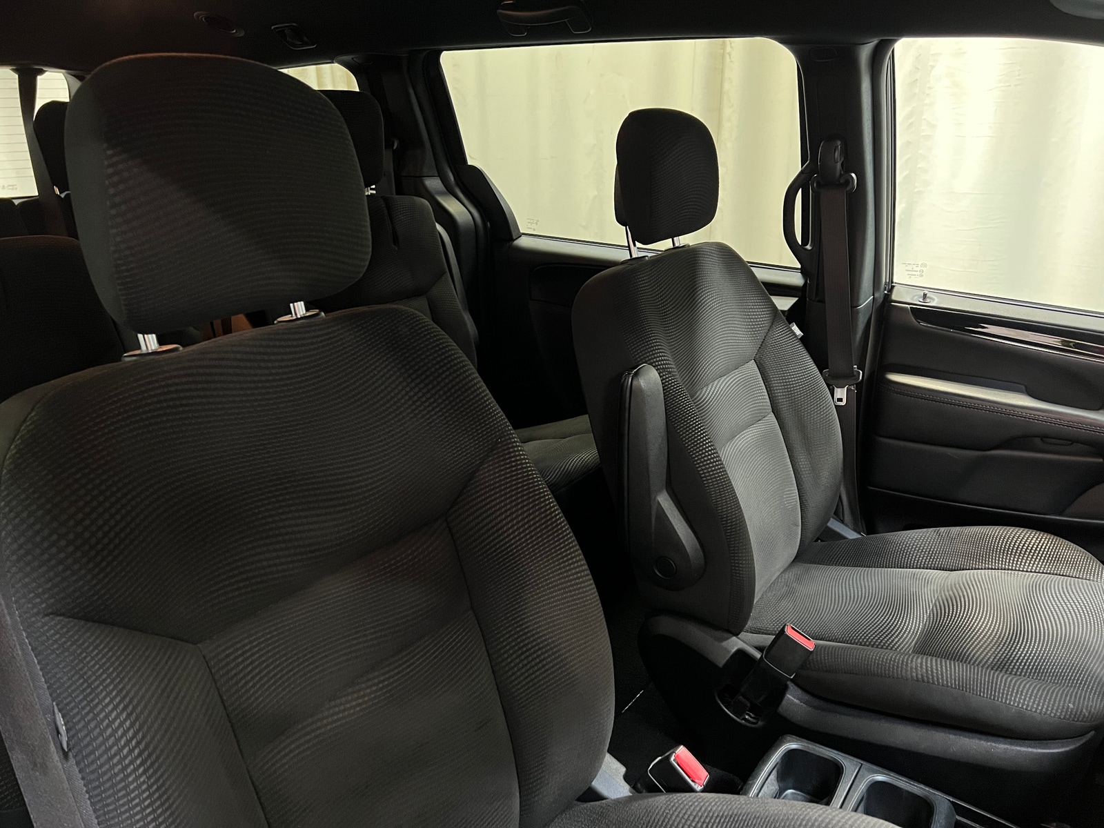 Thumbnail: 2020 Dodge Grand Caravan - 2