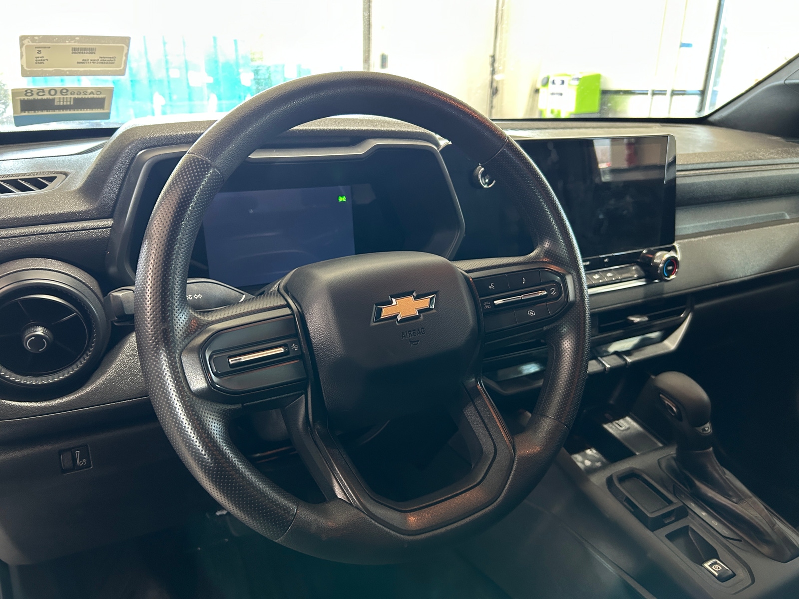 Thumbnail: 2023 Chevrolet Colorado - 5