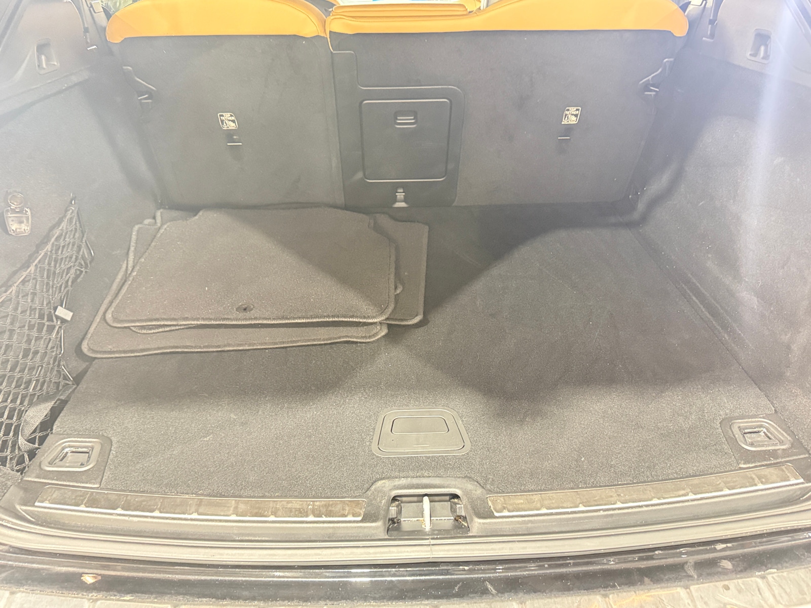 Thumbnail: 2022 Volvo XC60 - 6