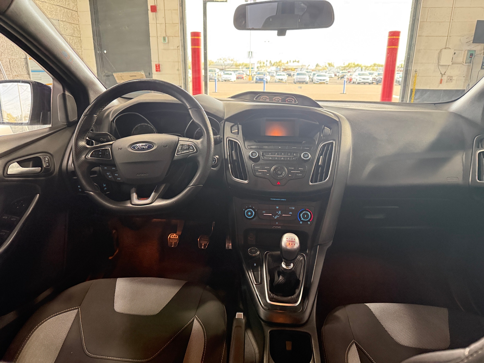 Thumbnail: 2017 Ford Focus - 3