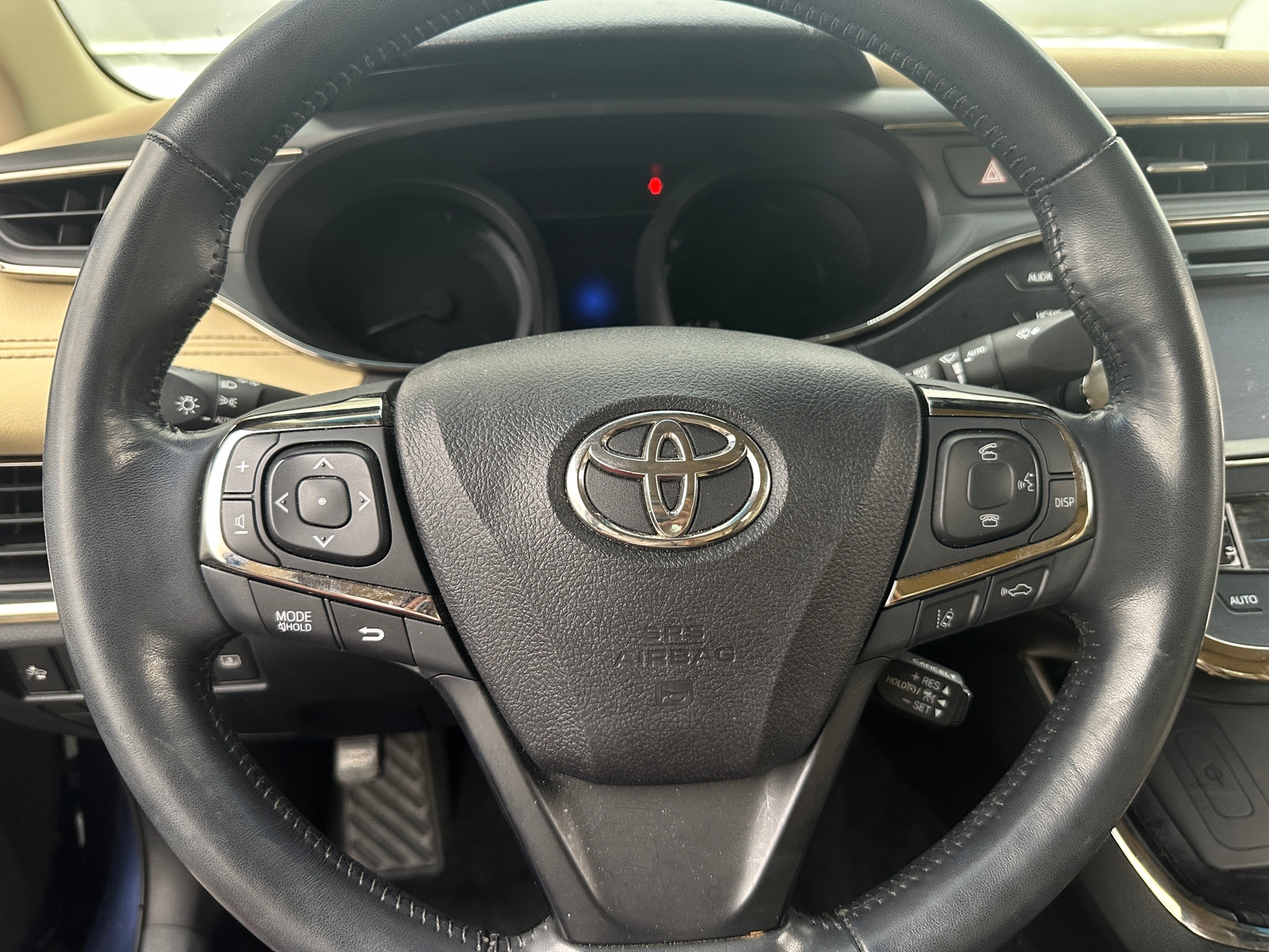 Thumbnail: 2018 Toyota Avalon - 4