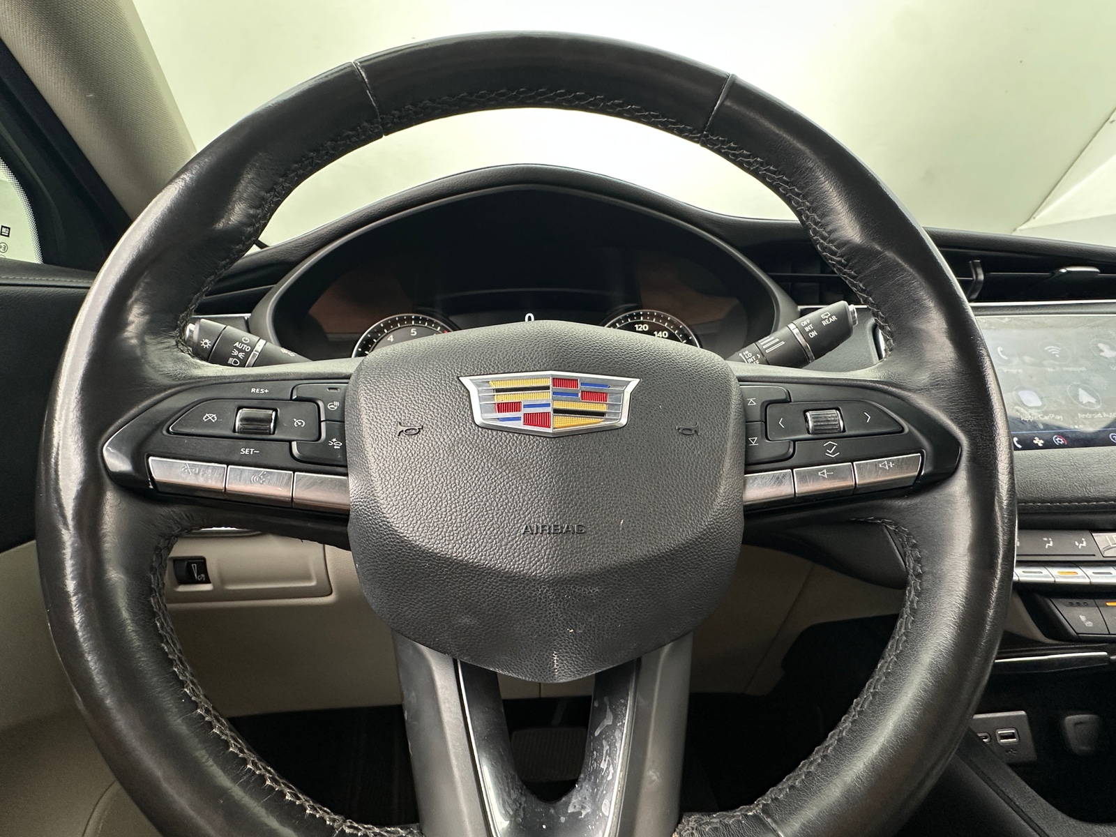 Thumbnail: 2020 Cadillac XT4 - 4