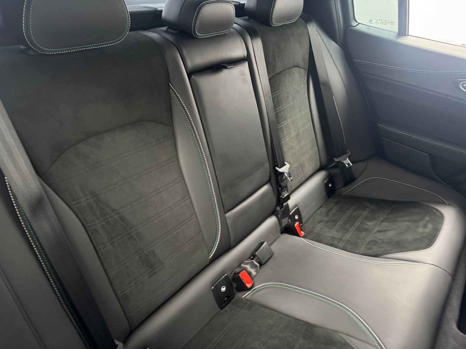 Thumbnail: 2019 Alfa Romeo Giulia - 5