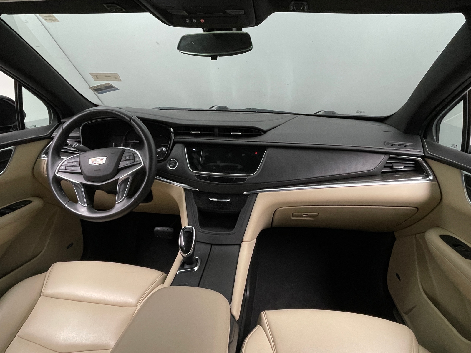 Thumbnail: 2017 Cadillac XT5 - 2