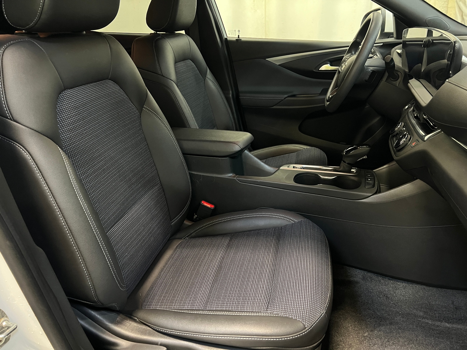 Thumbnail: 2025 Buick Envista - 2