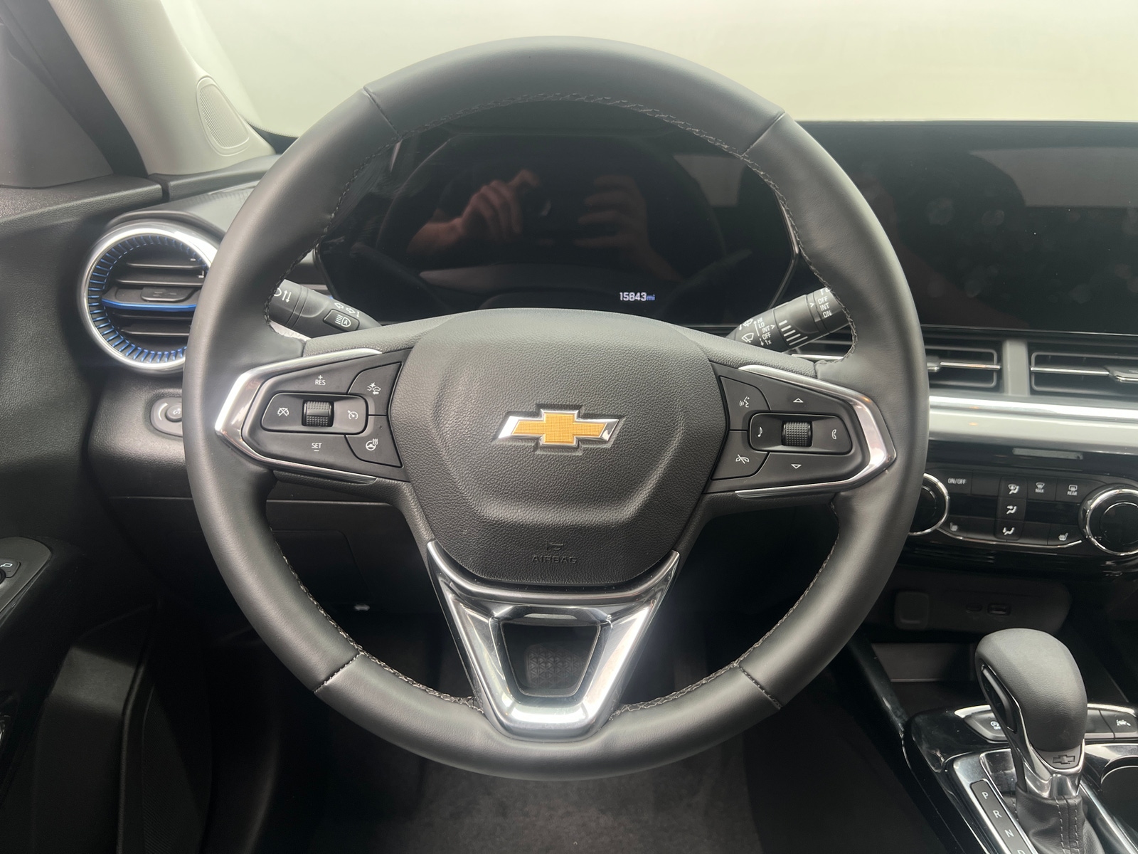 Thumbnail: 2025 Chevrolet Trax - 5