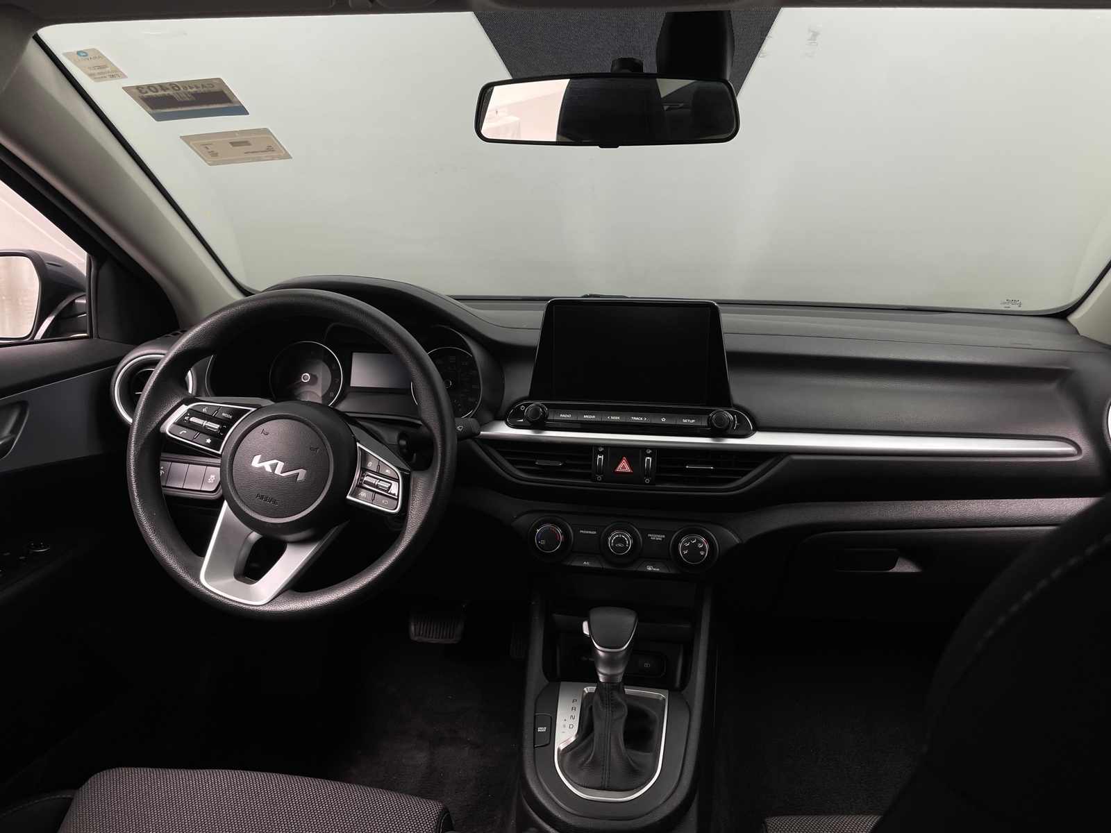 Thumbnail: 2024 Kia Forte - 3