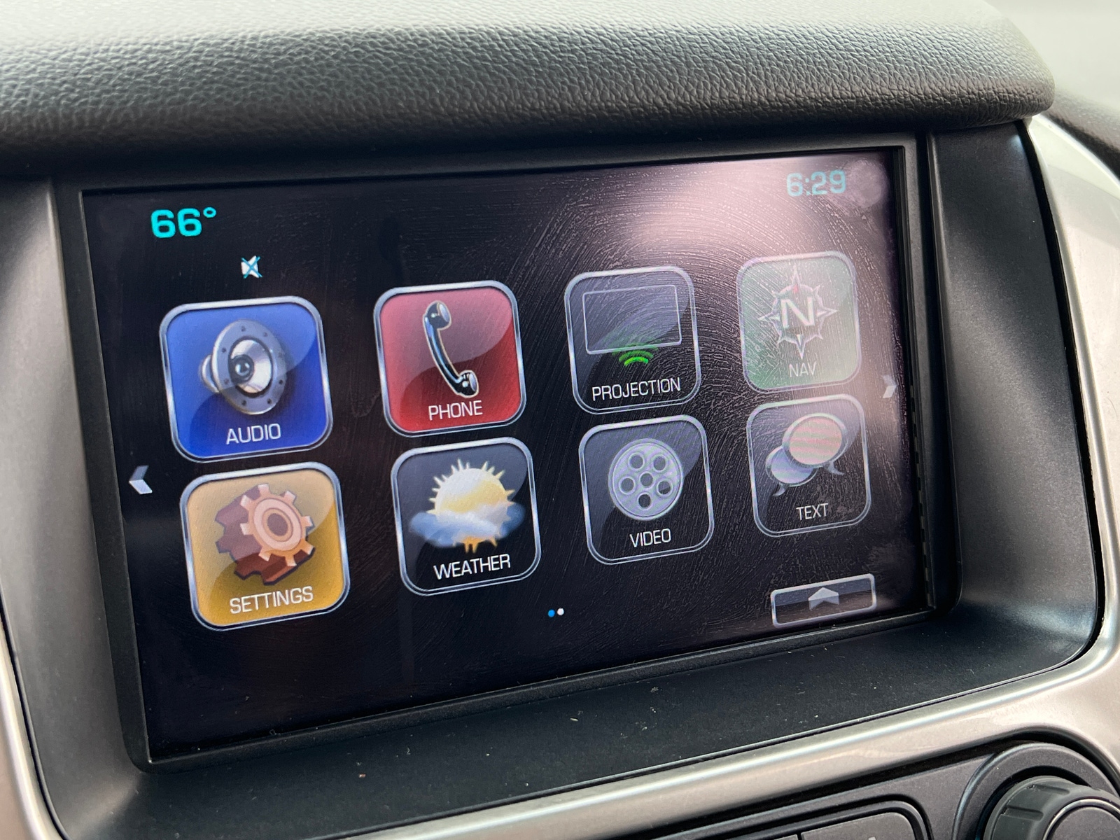 Thumbnail: 2017 Chevrolet Tahoe - 3