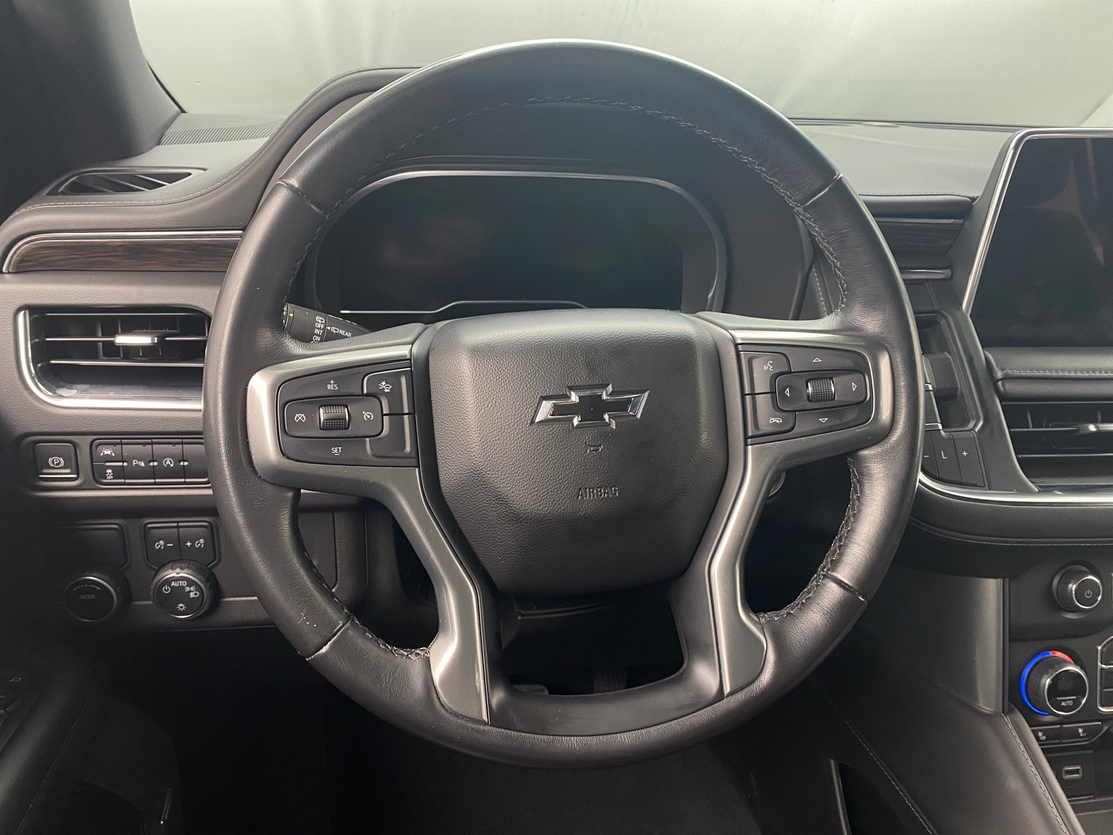 Thumbnail: 2023 Chevrolet Tahoe - 4