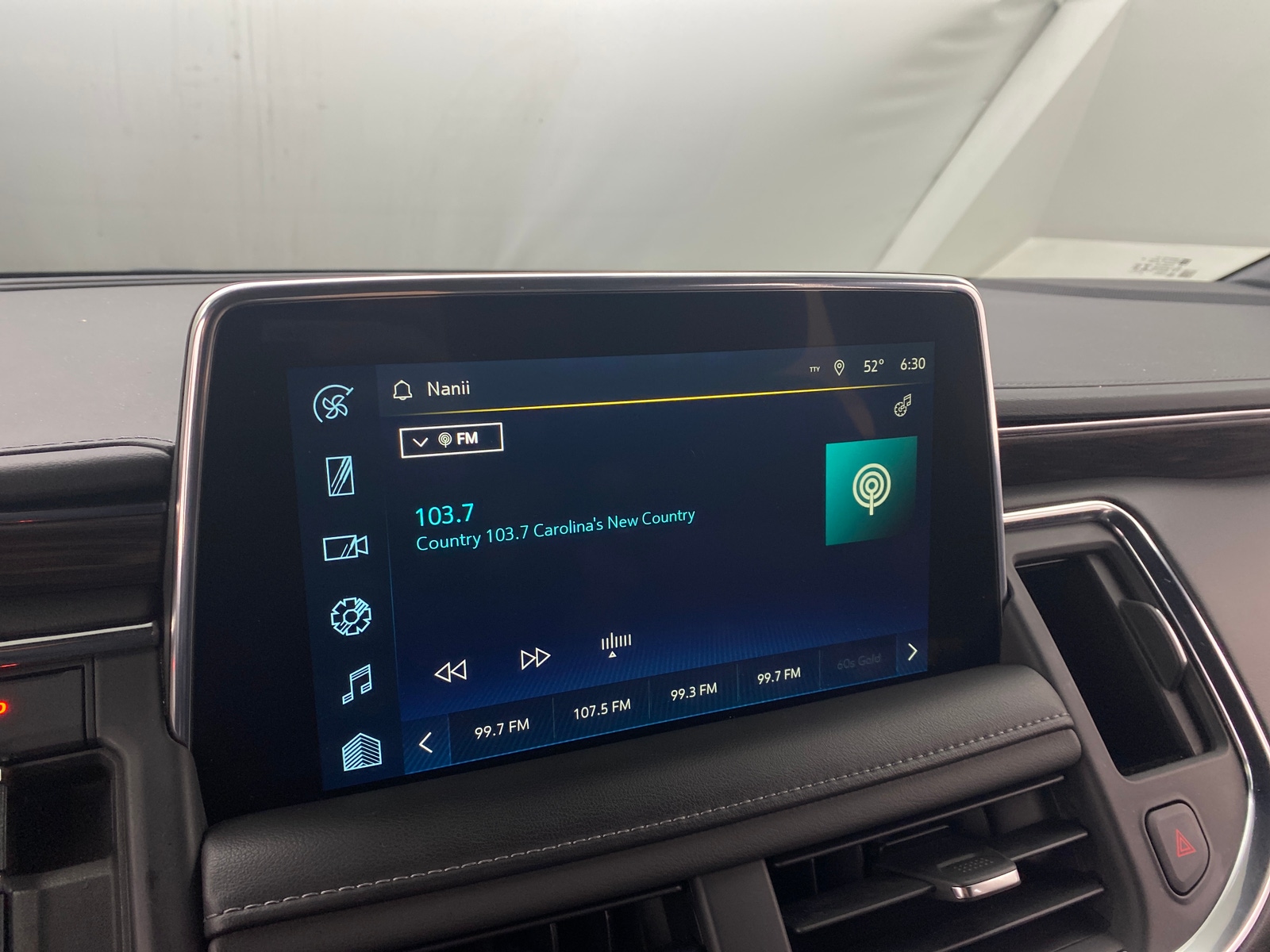 Thumbnail: 2023 Chevrolet Tahoe - 3