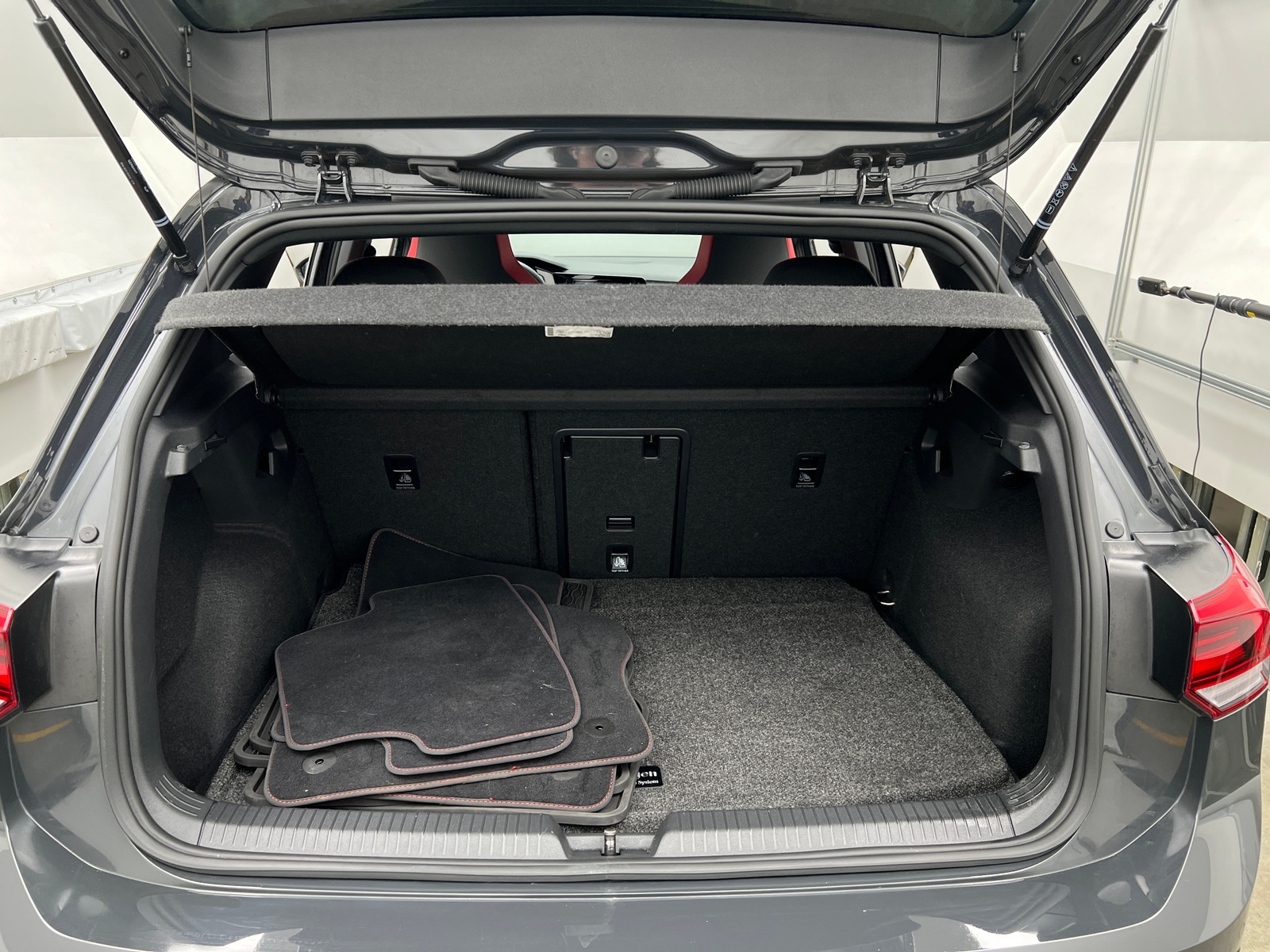 Thumbnail: 2023 Volkswagen Golf - 7