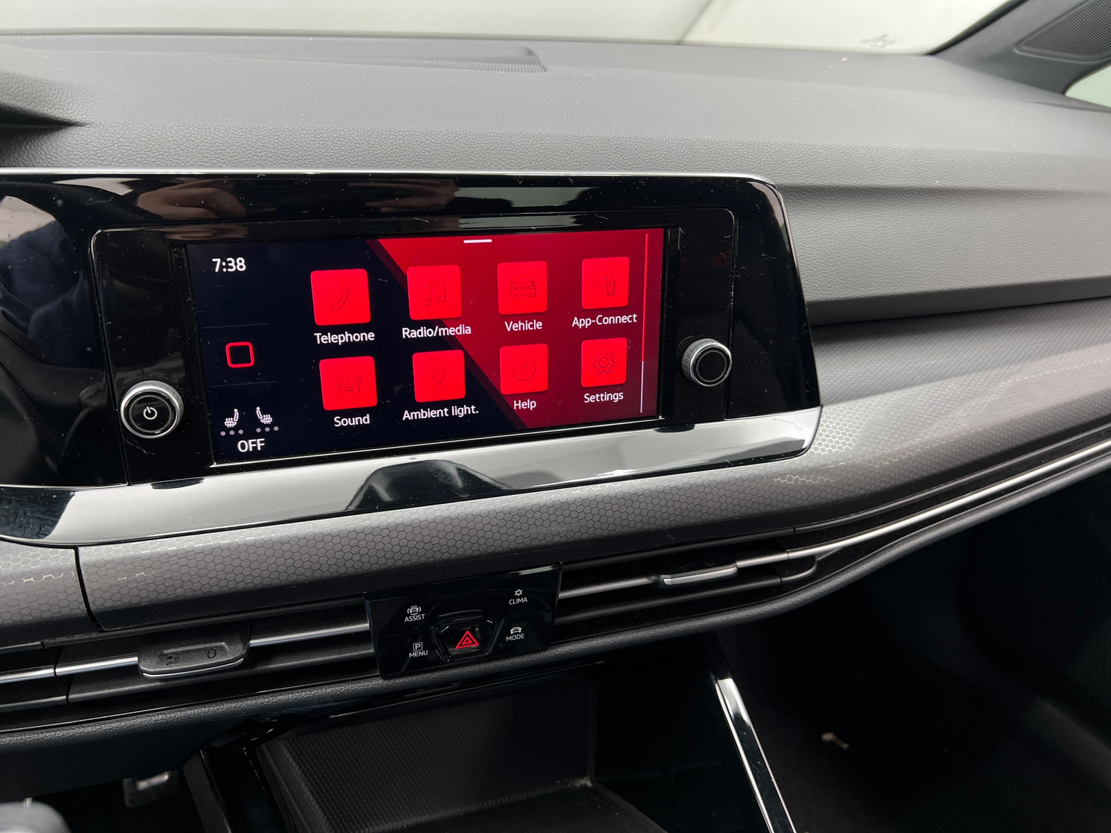 Thumbnail: 2023 Volkswagen Golf - 4