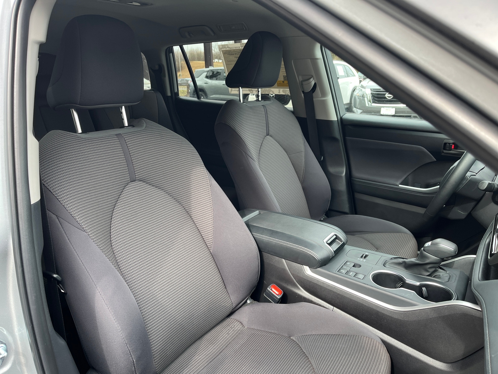 Thumbnail: 2025 Toyota Highlander - 2