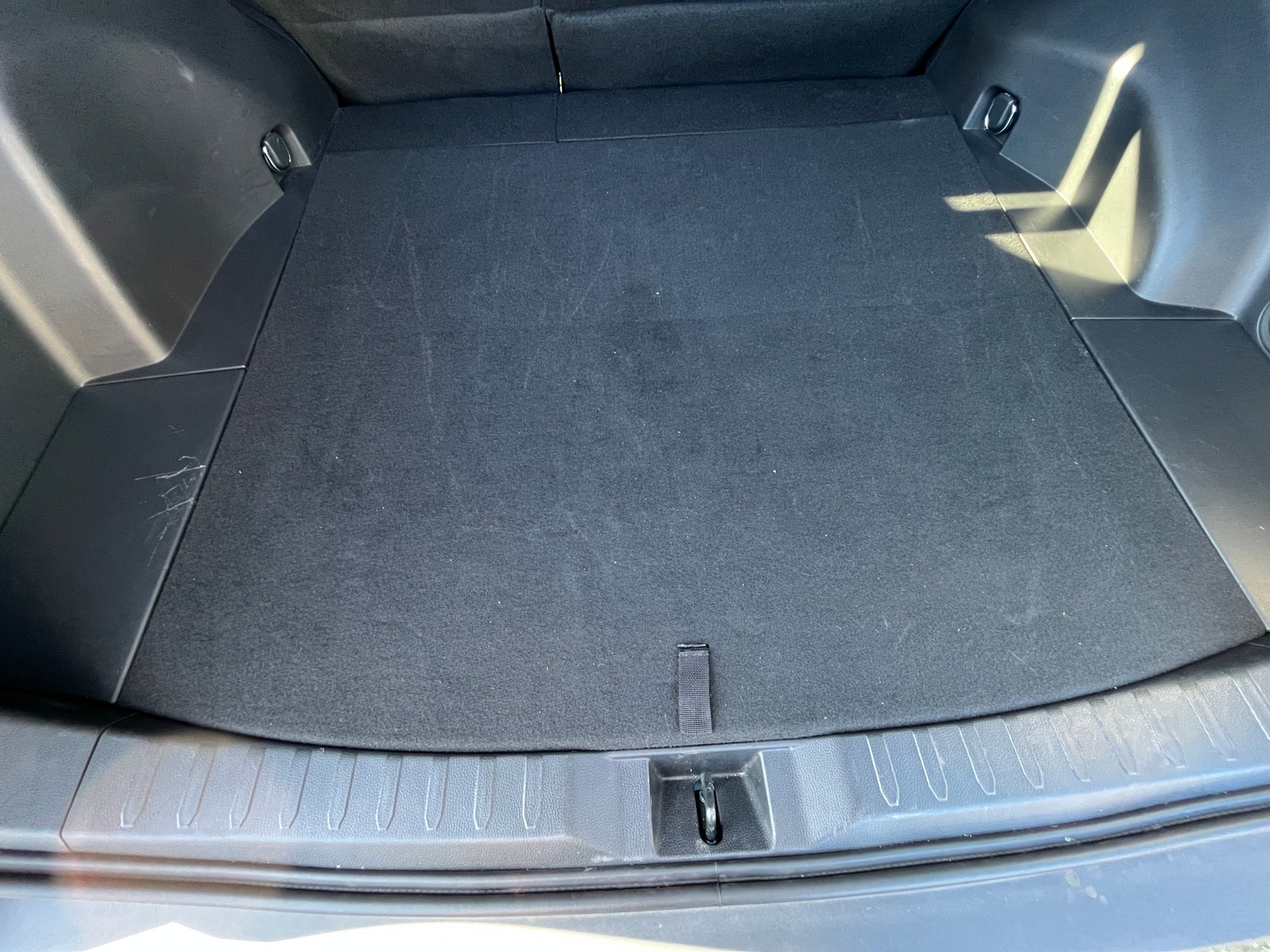 Thumbnail: 2025 Toyota RAV4 - 6