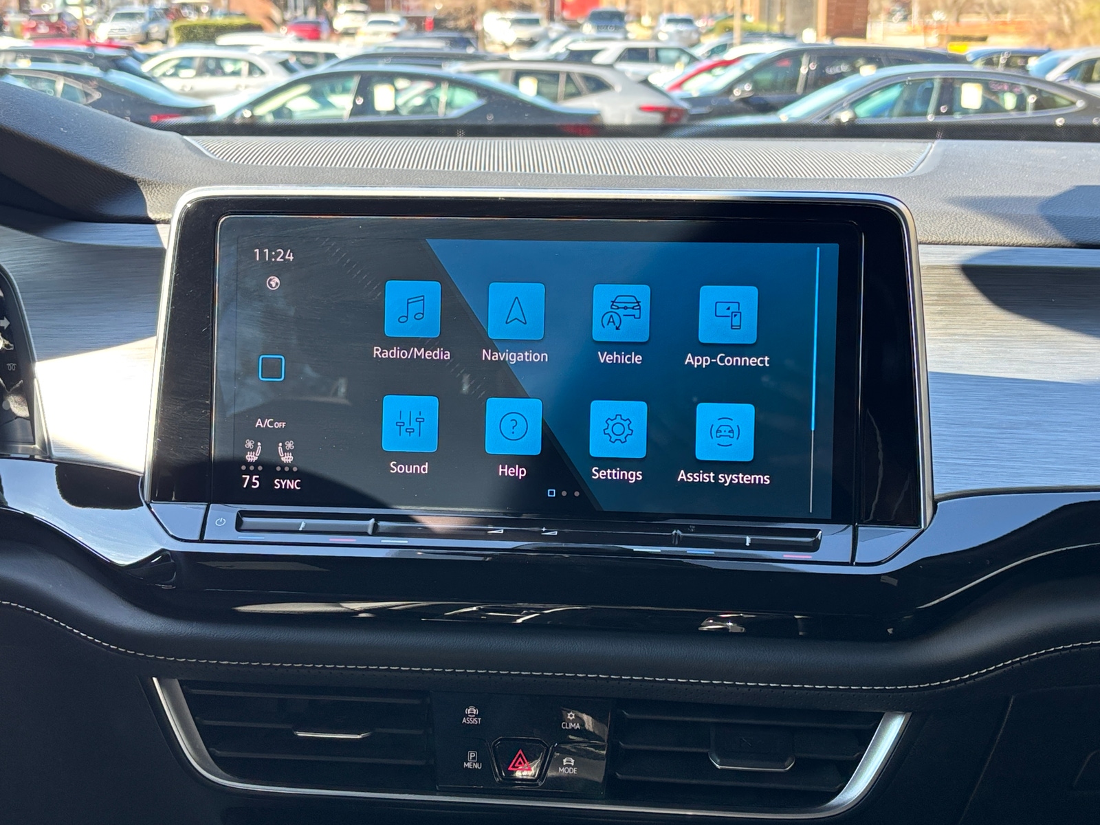 Thumbnail: 2025 Volkswagen Atlas - 4