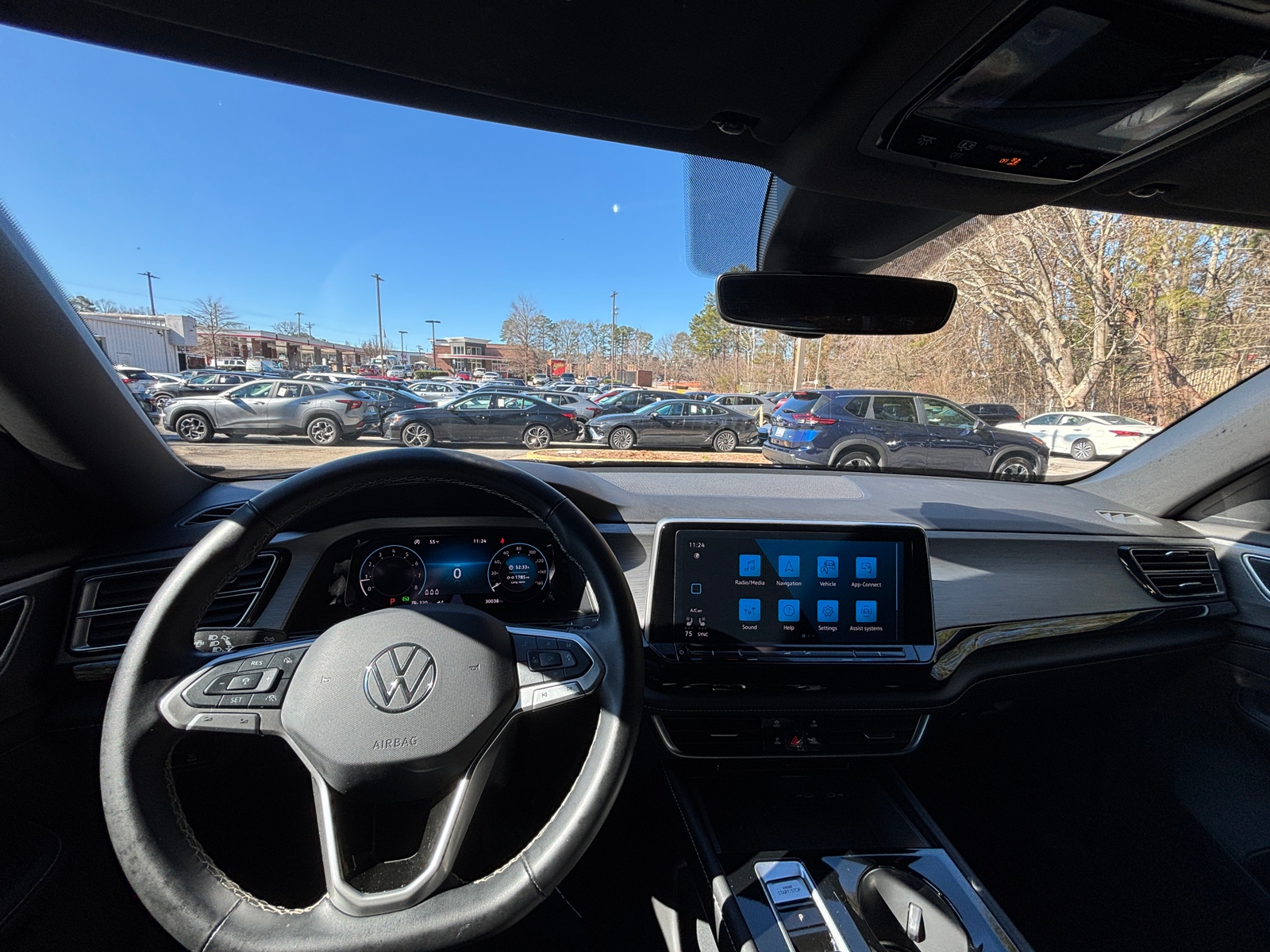 Thumbnail: 2025 Volkswagen Atlas - 3