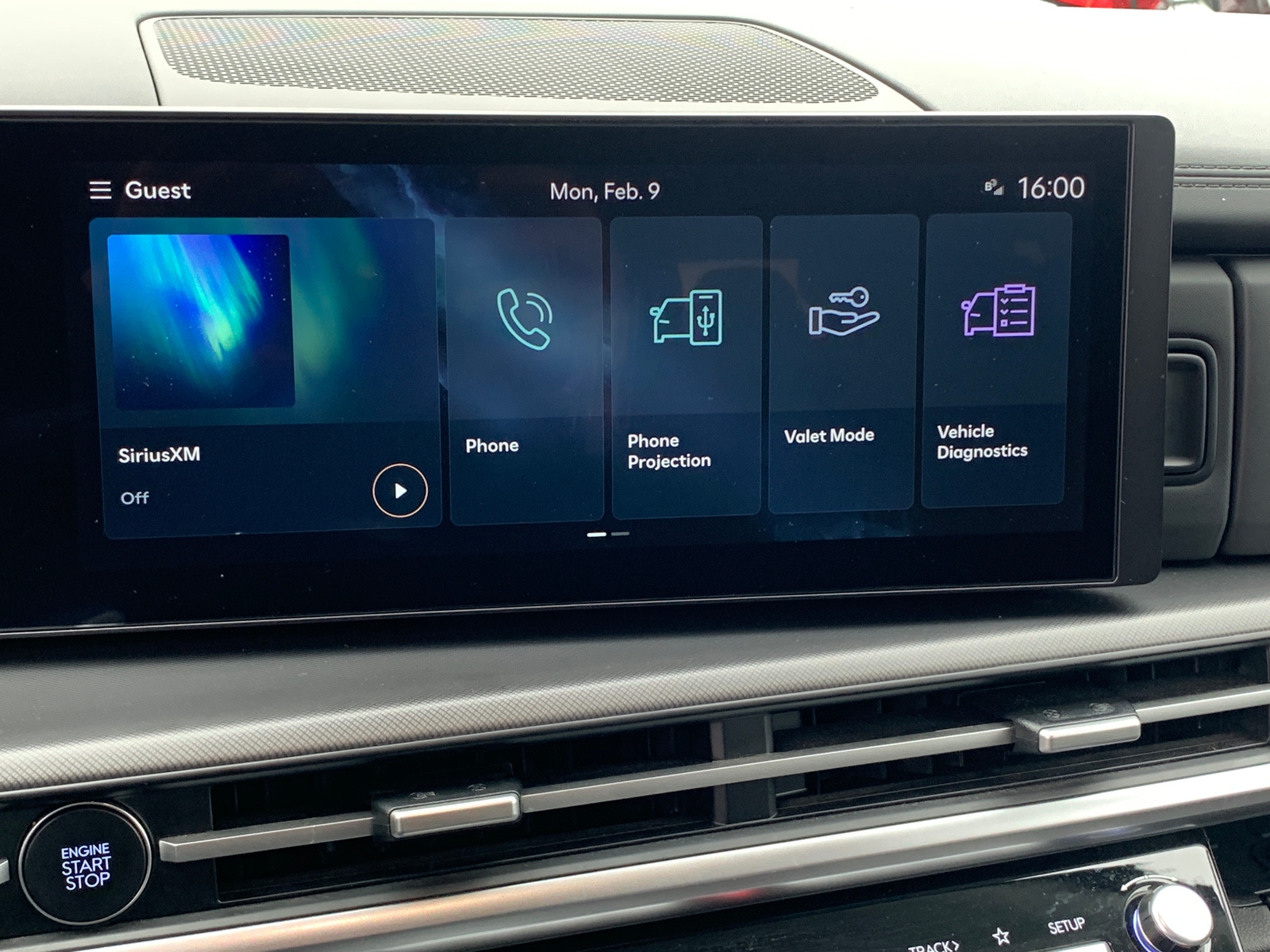 Thumbnail: 2025 Hyundai Santa Fe - 4