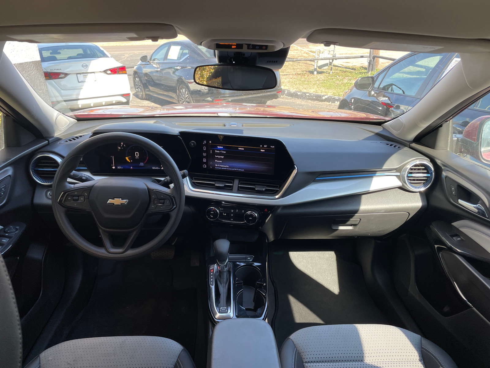 Thumbnail: 2025 Chevrolet Trax - 3