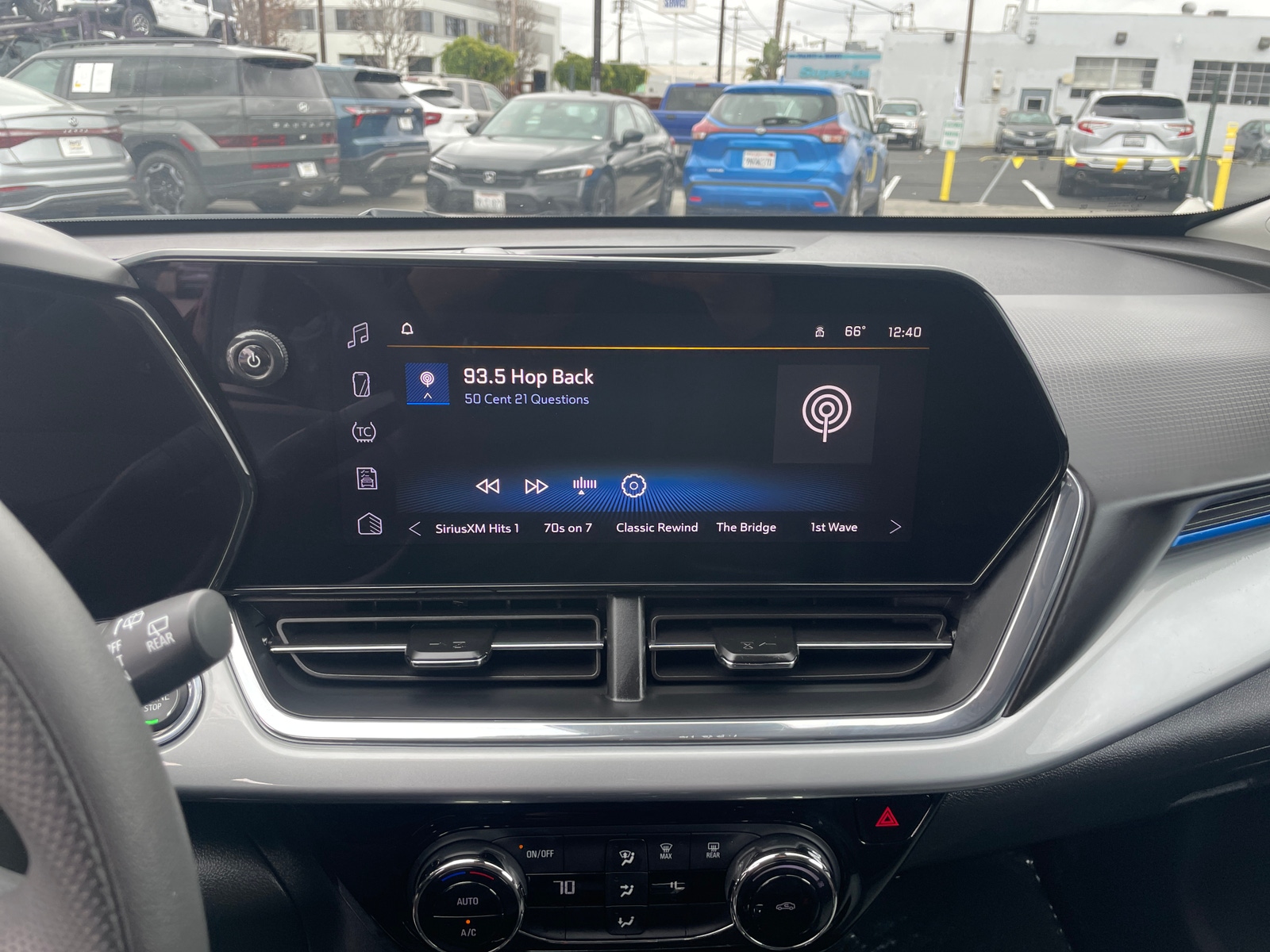 Thumbnail: 2025 Chevrolet Trax - 4