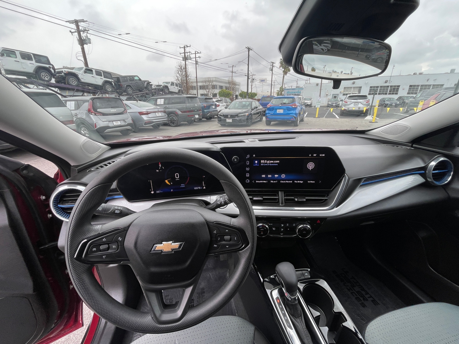 Thumbnail: 2025 Chevrolet Trax - 3