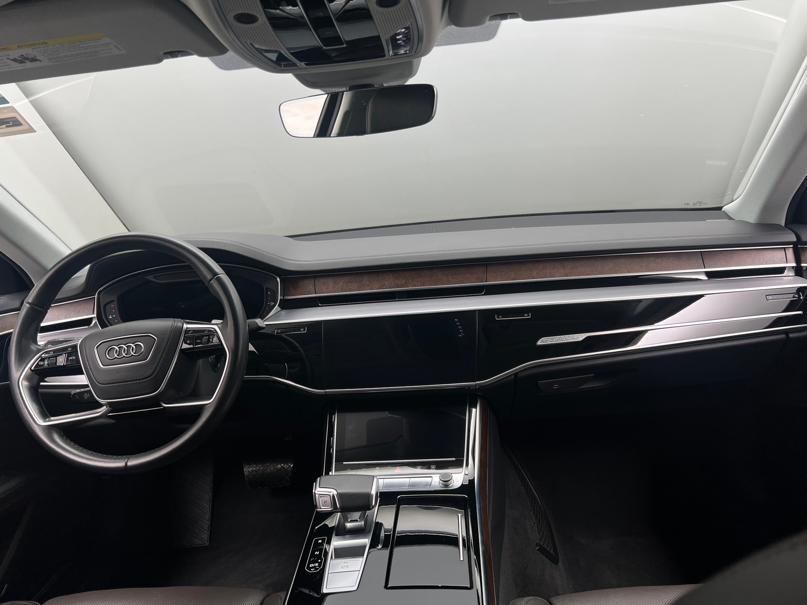 Thumbnail: 2022 Audi A8 - 2