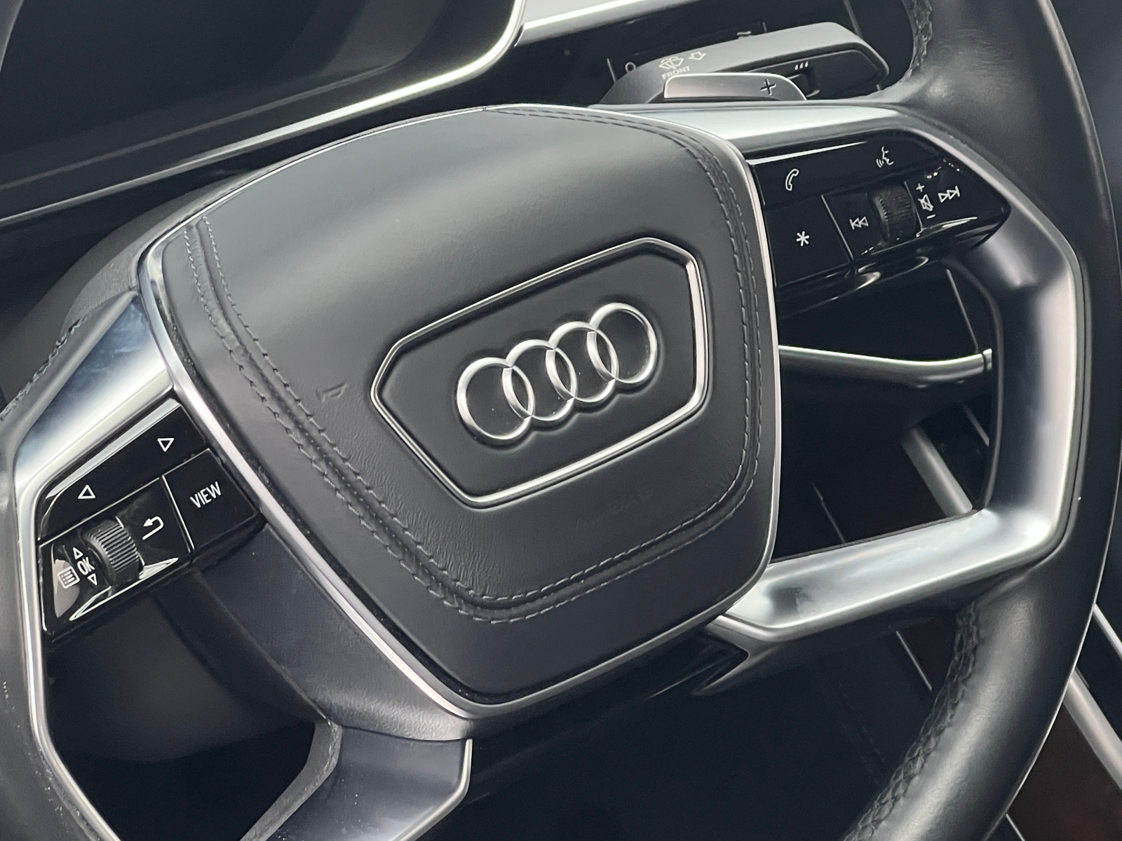 Thumbnail: 2022 Audi A8 - 4