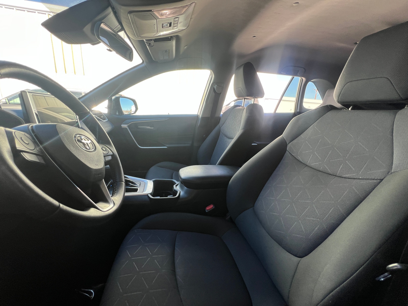 Thumbnail: 2025 Toyota RAV4 - 2