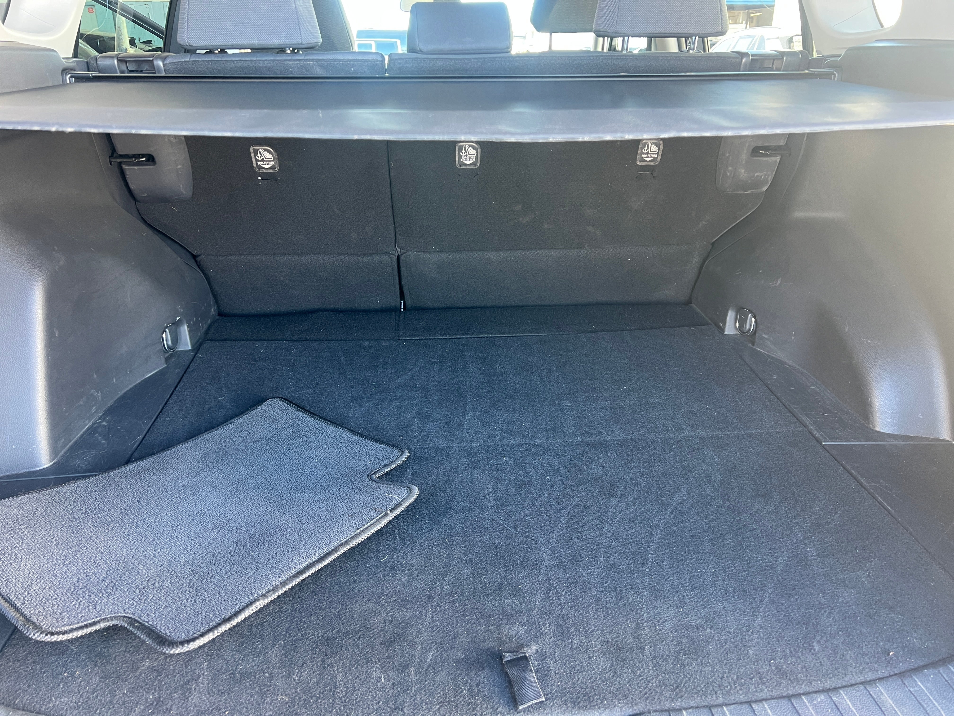 Thumbnail: 2025 Toyota RAV4 - 6