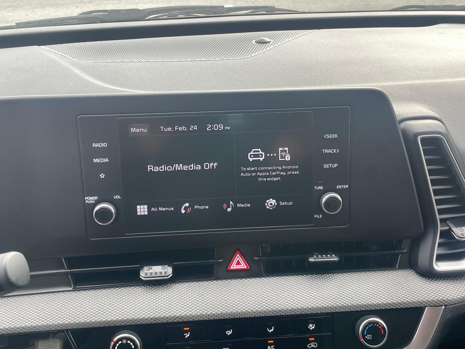 Thumbnail: 2025 Kia Sportage - 4